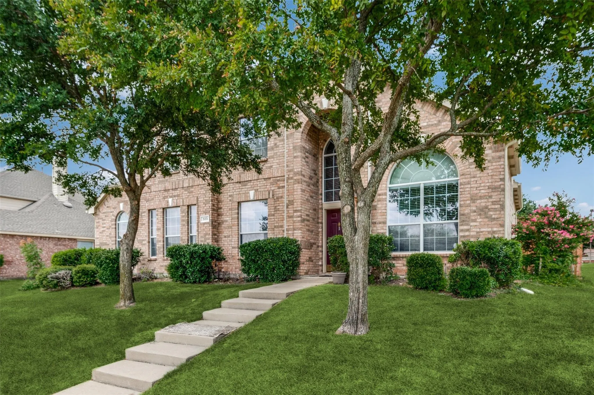 Single Family Residence For Rent in Collin County , 323 Del Cano Drive, Allen, Texas 75002, 5 Bedroom, 3 Bathroom, 2 Garage spaces, 3,346 Sqft, built in 2003, mls#21302591, Real Estate Agent in Allen, Homes For Rent in Collin county, Homes For Rent in Allen, Realtor in Allen Texas, Real Estate Brokerage Independent Realty Texas, Luminita Cordes Realtor
