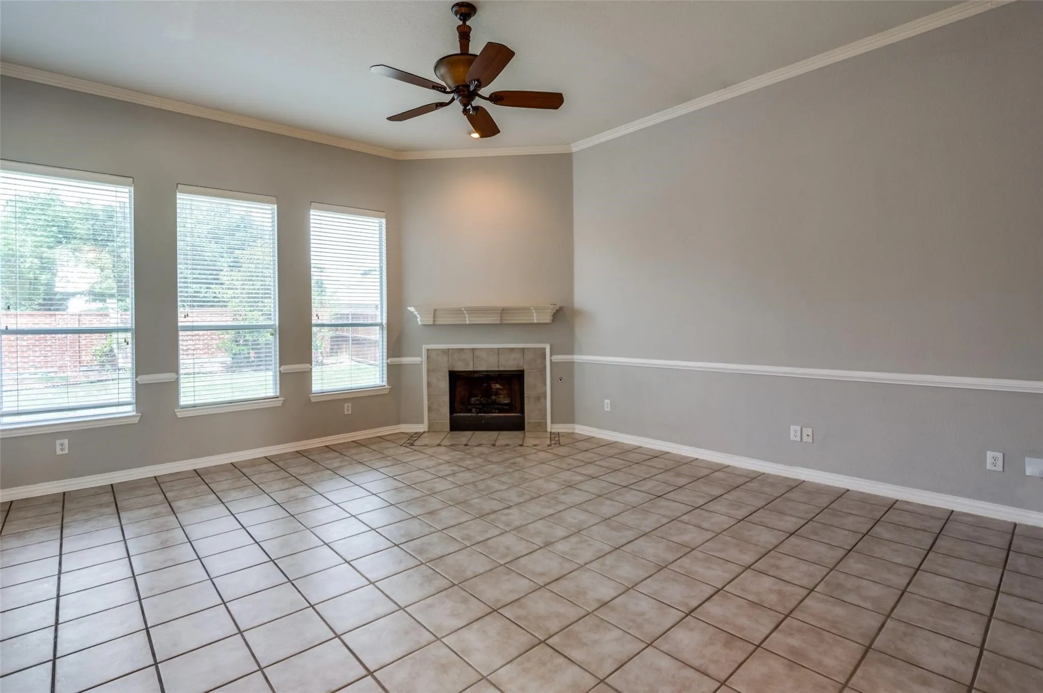 Single Family Residence For Rent in Collin County , 323 Del Cano Drive, Allen, Texas 75002, 5 Bedroom, 3 Bathroom, 2 Garage spaces, 3,346 Sqft, built in 2003, mls#21302591, Real Estate Agent in Allen, Homes For Rent in Collin county, Homes For Rent in Allen, Realtor in Allen Texas, Real Estate Brokerage Independent Realty Texas, Luminita Cordes Realtor