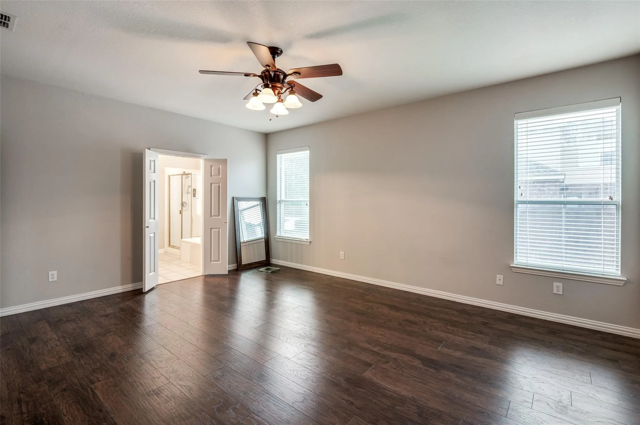 Single Family Residence For Rent in Collin County , 323 Del Cano Drive, Allen, Texas 75002, 5 Bedroom, 3 Bathroom, 2 Garage spaces, 3,346 Sqft, built in 2003, mls#21302591, Real Estate Agent in Allen, Homes For Rent in Collin county, Homes For Rent in Allen, Realtor in Allen Texas, Real Estate Brokerage Independent Realty Texas, Luminita Cordes Realtor
