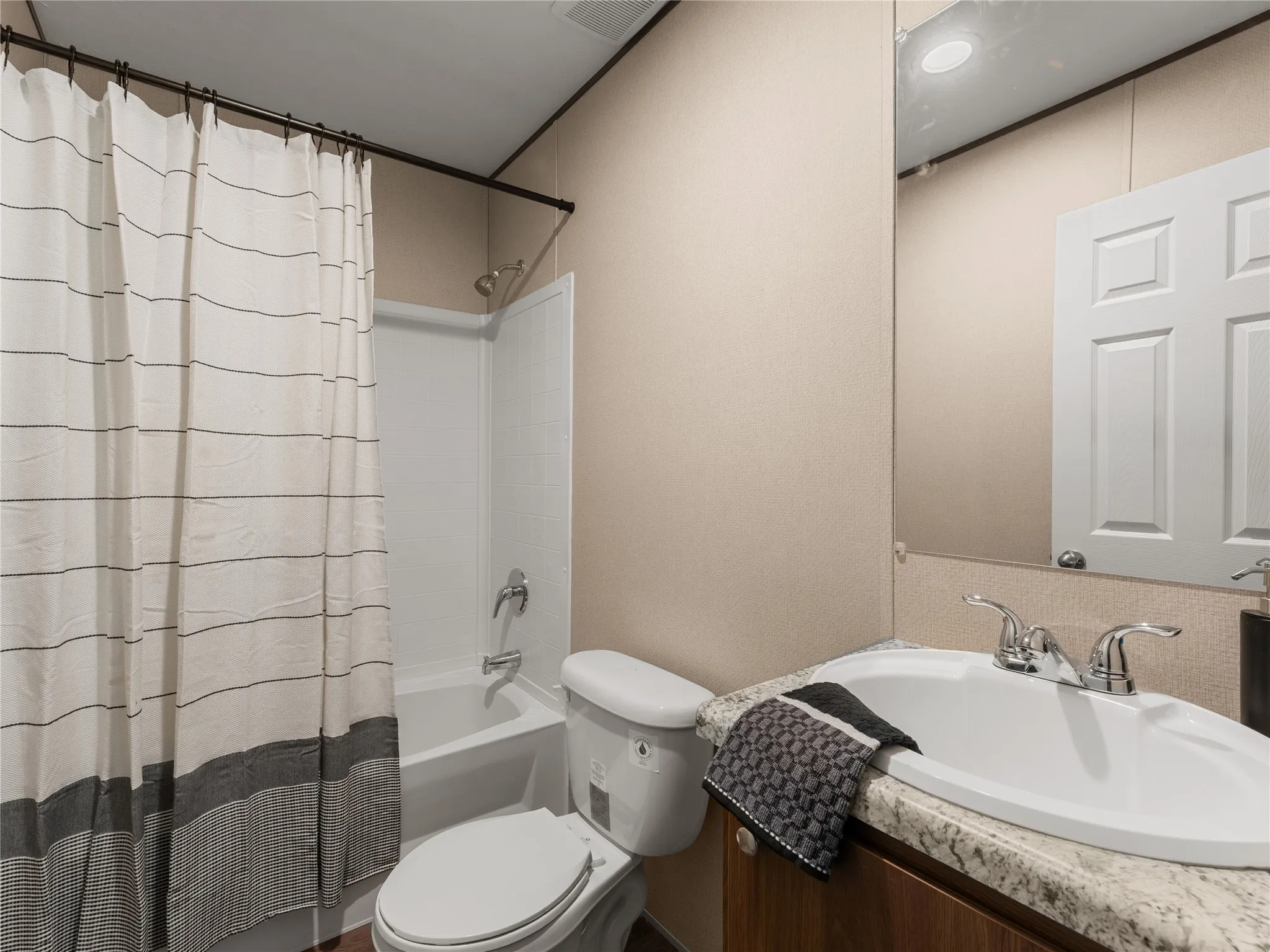 Manufactured Home For Sale in Wise County , 189 Shady Springs Drive, Runaway Bay, Texas 76246, 4 Bedroom, 2 Bathroom, Garage spaces, 1,475 Sqft, built in 2026, mls#21301962, Real Estate Agent in Runaway Bay, Homes For Sale in Wise county, Homes For Sale in Runaway Bay, Realtor in Runaway Bay Texas, Real Estate Brokerage Independent Realty Texas, Luminita Cordes Realtor