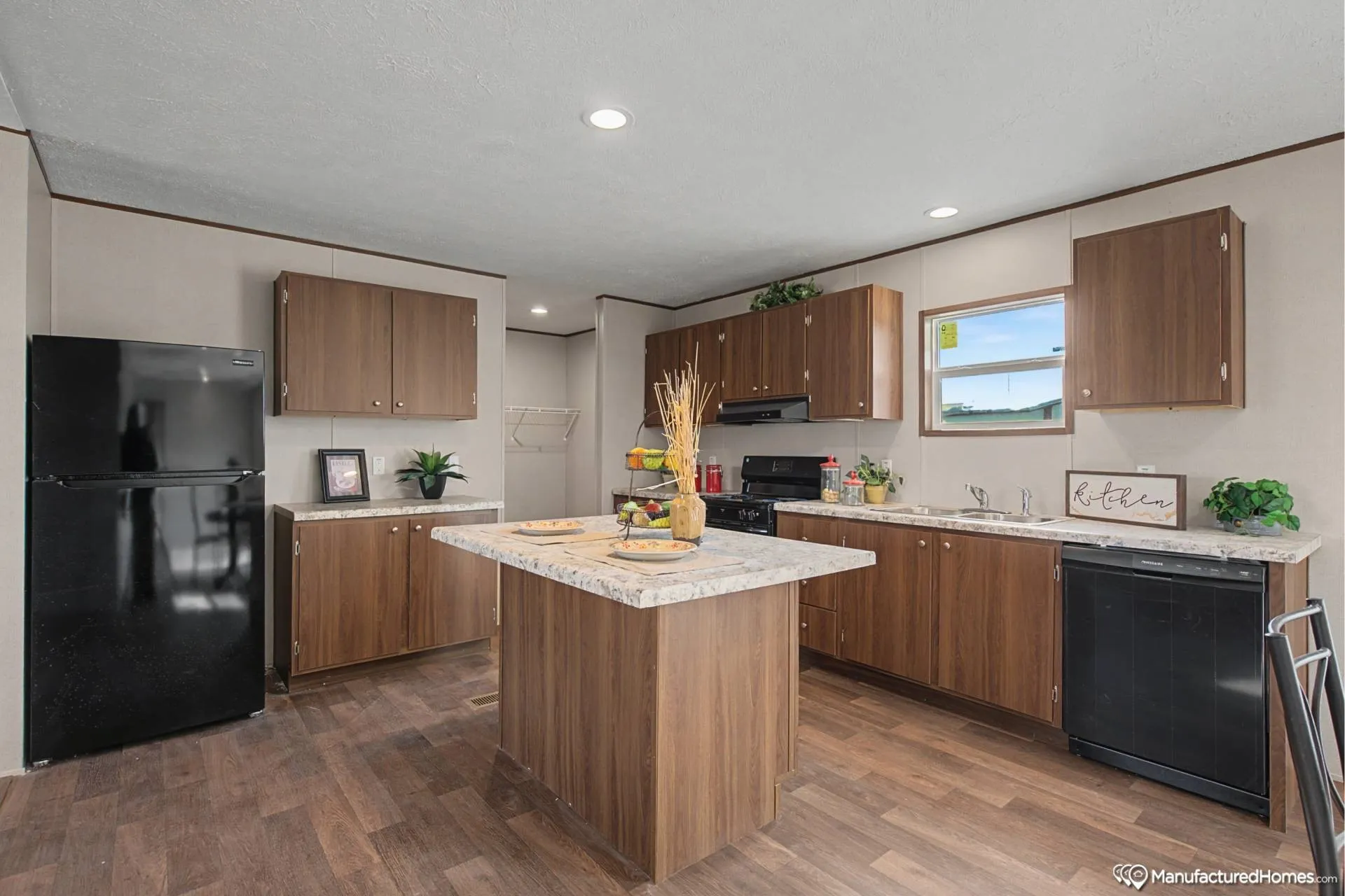 Manufactured Home For Sale in Wise County , 189 Shady Springs Drive, Runaway Bay, Texas 76246, 4 Bedroom, 2 Bathroom, Garage spaces, 1,475 Sqft, built in 2026, mls#21301962, Real Estate Agent in Runaway Bay, Homes For Sale in Wise county, Homes For Sale in Runaway Bay, Realtor in Runaway Bay Texas, Real Estate Brokerage Independent Realty Texas, Luminita Cordes Realtor