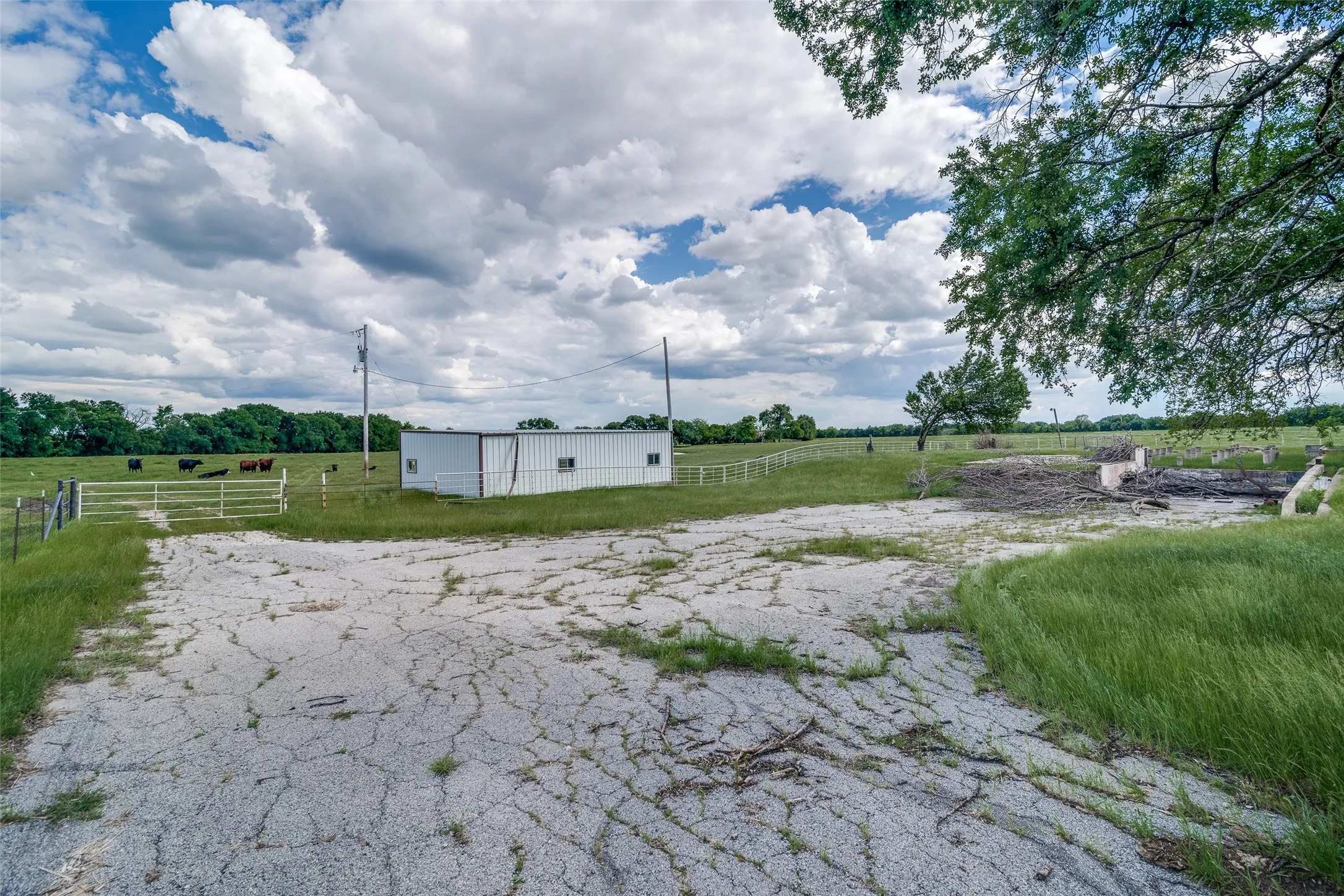 Improved Land For Sale in Collin County , 983 State Highway 78 S, Farmersville, Texas 75442, 0, 0, Garage spaces, 0 Sqft, built in 0, Price $6,500,000, mls#21302631, Real Estate Agent in Farmersville, Homes For Sale in Collin county, Homes For Sale in Farmersville, Realtor in Farmersville Texas, Real Estate Brokerage Independent Realty Texas, Luminita Cordes Realtor
