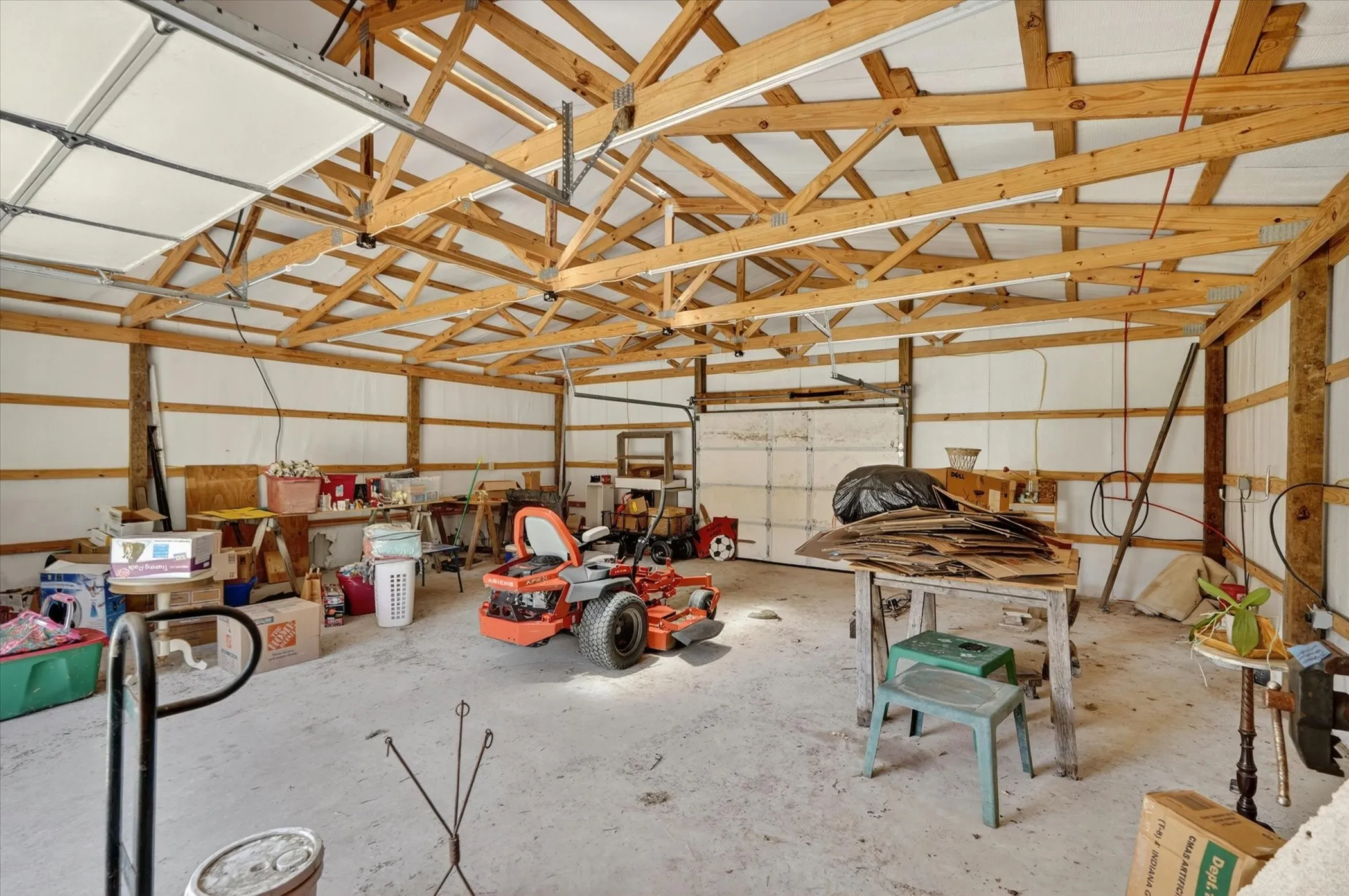 Single Family Residence For Sale in Hunt County , 8088 Telegraph Road, Quinlan, Texas 75474, 3 Bedroom, 2 Bathroom, 2 Garage spaces, 1,500 Sqft, built in 2019, mls#21300891, Real Estate Agent in Quinlan, Homes For Sale in Hunt county, Homes For Sale in Quinlan, Realtor in Quinlan Texas, Real Estate Brokerage Independent Realty Texas, Luminita Cordes Realtor