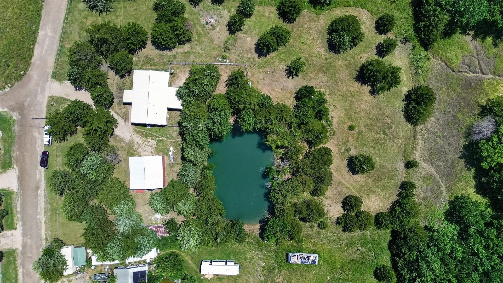 Single Family Residence For Sale in Hunt County , 8088 Telegraph Road, Quinlan, Texas 75474, 3 Bedroom, 2 Bathroom, 2 Garage spaces, 1,500 Sqft, built in 2019, mls#21300891, Real Estate Agent in Quinlan, Homes For Sale in Hunt county, Homes For Sale in Quinlan, Realtor in Quinlan Texas, Real Estate Brokerage Independent Realty Texas, Luminita Cordes Realtor