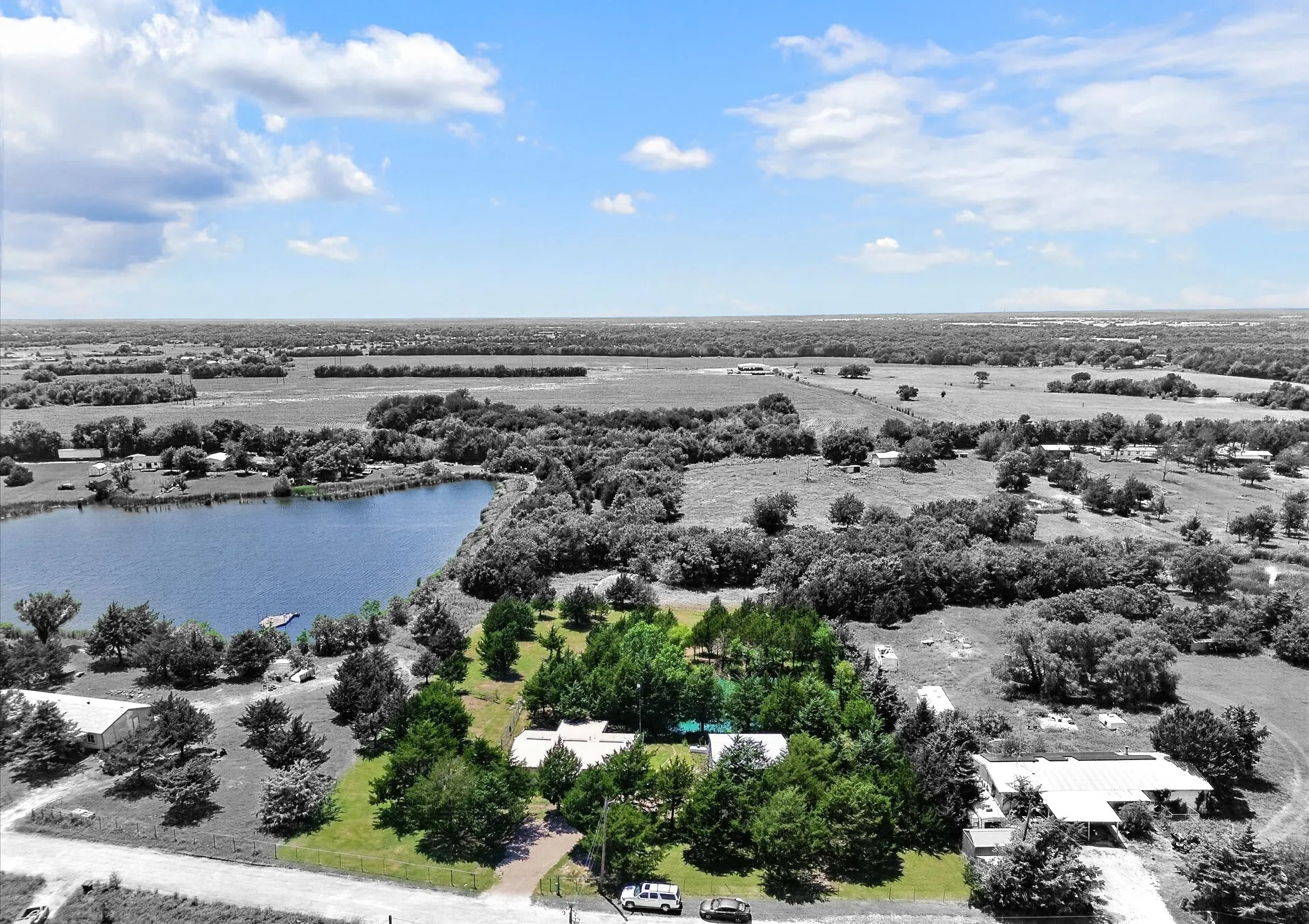 Single Family Residence For Sale in Hunt County , 8088 Telegraph Road, Quinlan, Texas 75474, 3 Bedroom, 2 Bathroom, 2 Garage spaces, 1,500 Sqft, built in 2019, mls#21300891, Real Estate Agent in Quinlan, Homes For Sale in Hunt county, Homes For Sale in Quinlan, Realtor in Quinlan Texas, Real Estate Brokerage Independent Realty Texas, Luminita Cordes Realtor