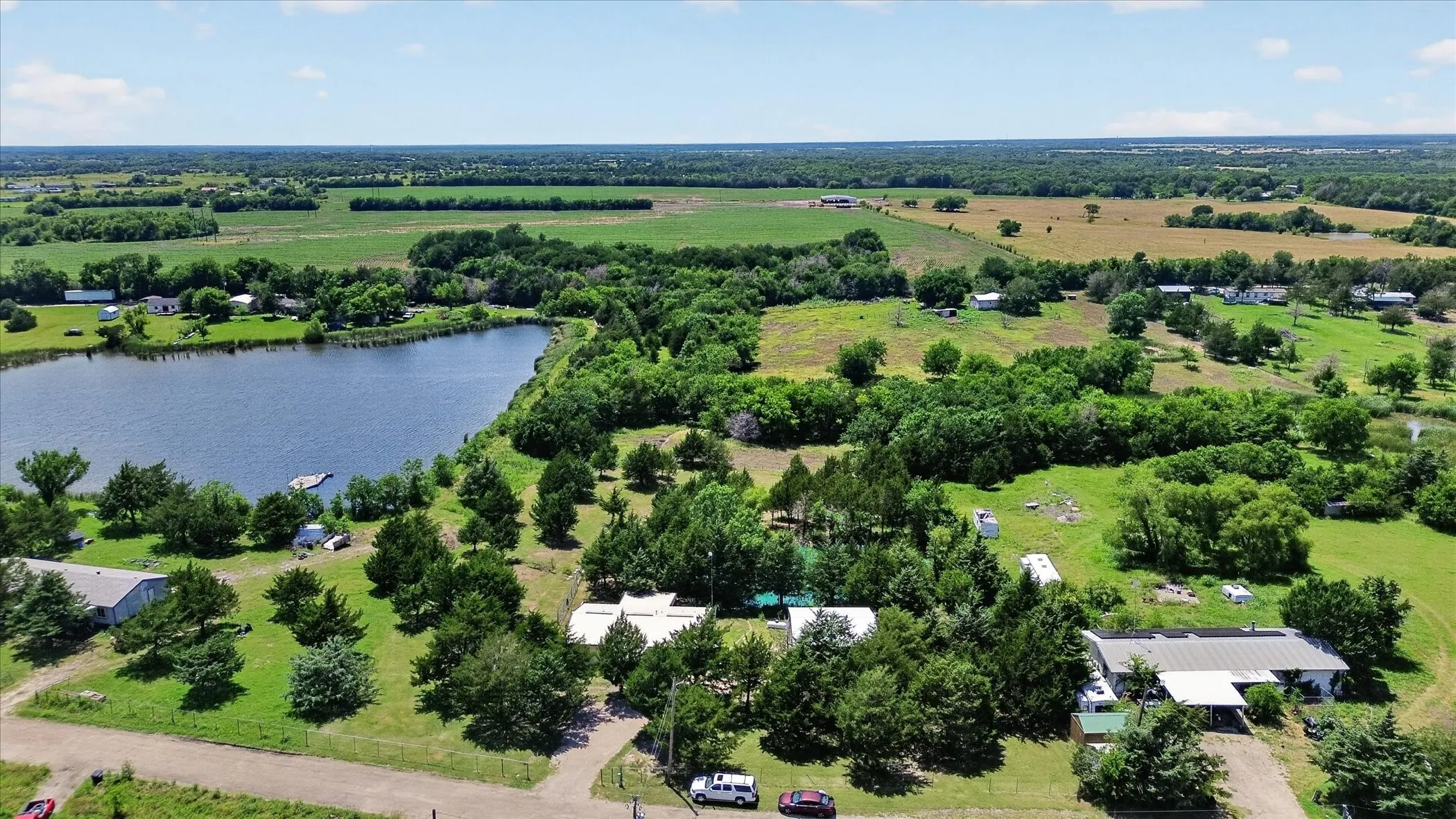 Single Family Residence For Sale in Hunt County , 8088 Telegraph Road, Quinlan, Texas 75474, 3 Bedroom, 2 Bathroom, 2 Garage spaces, 1,500 Sqft, built in 2019, mls#21300891, Real Estate Agent in Quinlan, Homes For Sale in Hunt county, Homes For Sale in Quinlan, Realtor in Quinlan Texas, Real Estate Brokerage Independent Realty Texas, Luminita Cordes Realtor