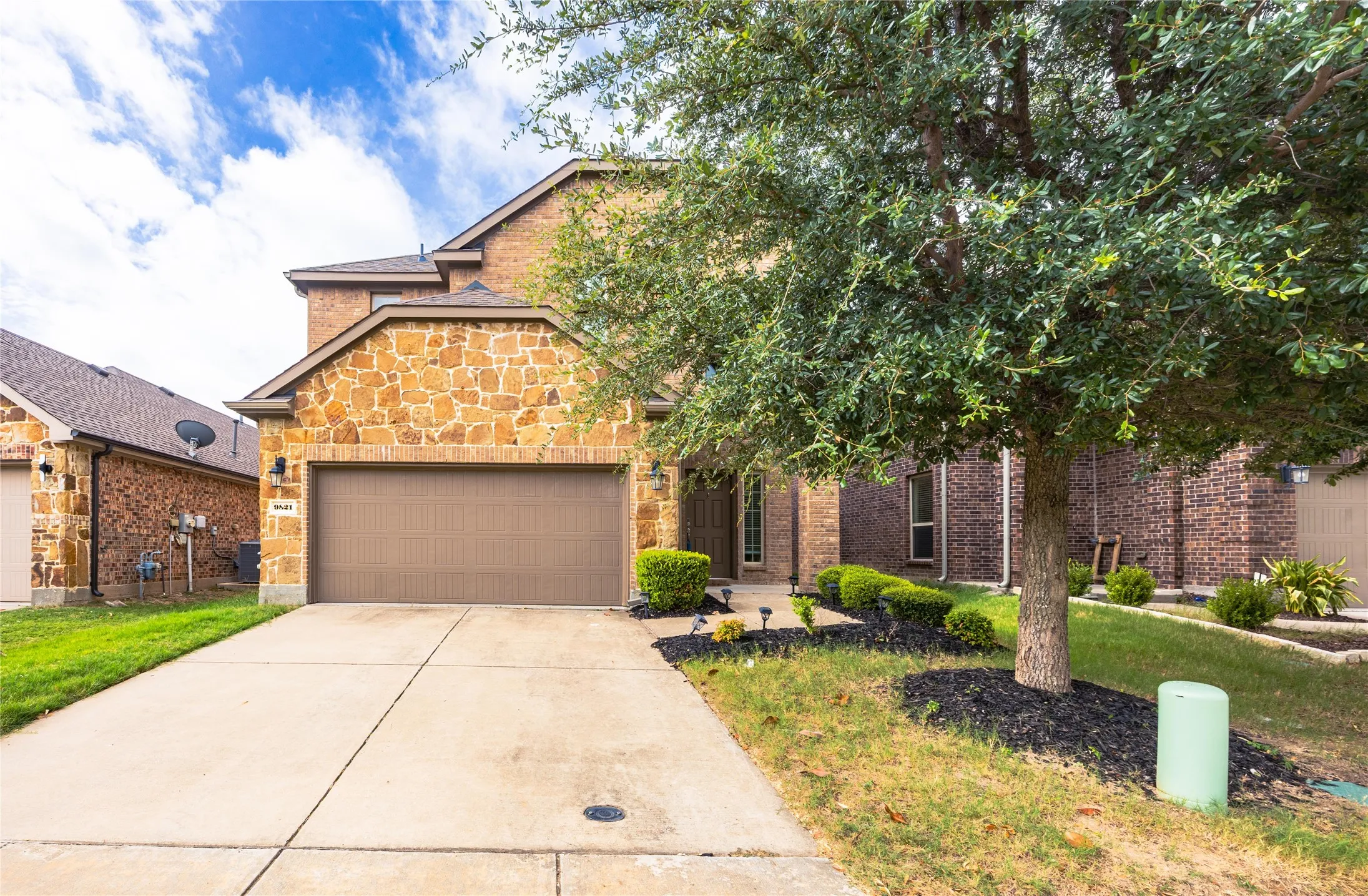 Single Family Residence For Rent in Collin County , 9821 Prairie dog Lane, Mc Kinney, Texas 75071, 3 Bedroom, 3 Bathroom, 2 Garage spaces, 2,292 Sqft, built in 2017, mls#21302606, Real Estate Agent in Mc Kinney, Homes For Rent in Collin county, Homes For Rent in Mc Kinney, Realtor in Mc Kinney Texas, Real Estate Brokerage Independent Realty Texas, Luminita Cordes Realtor