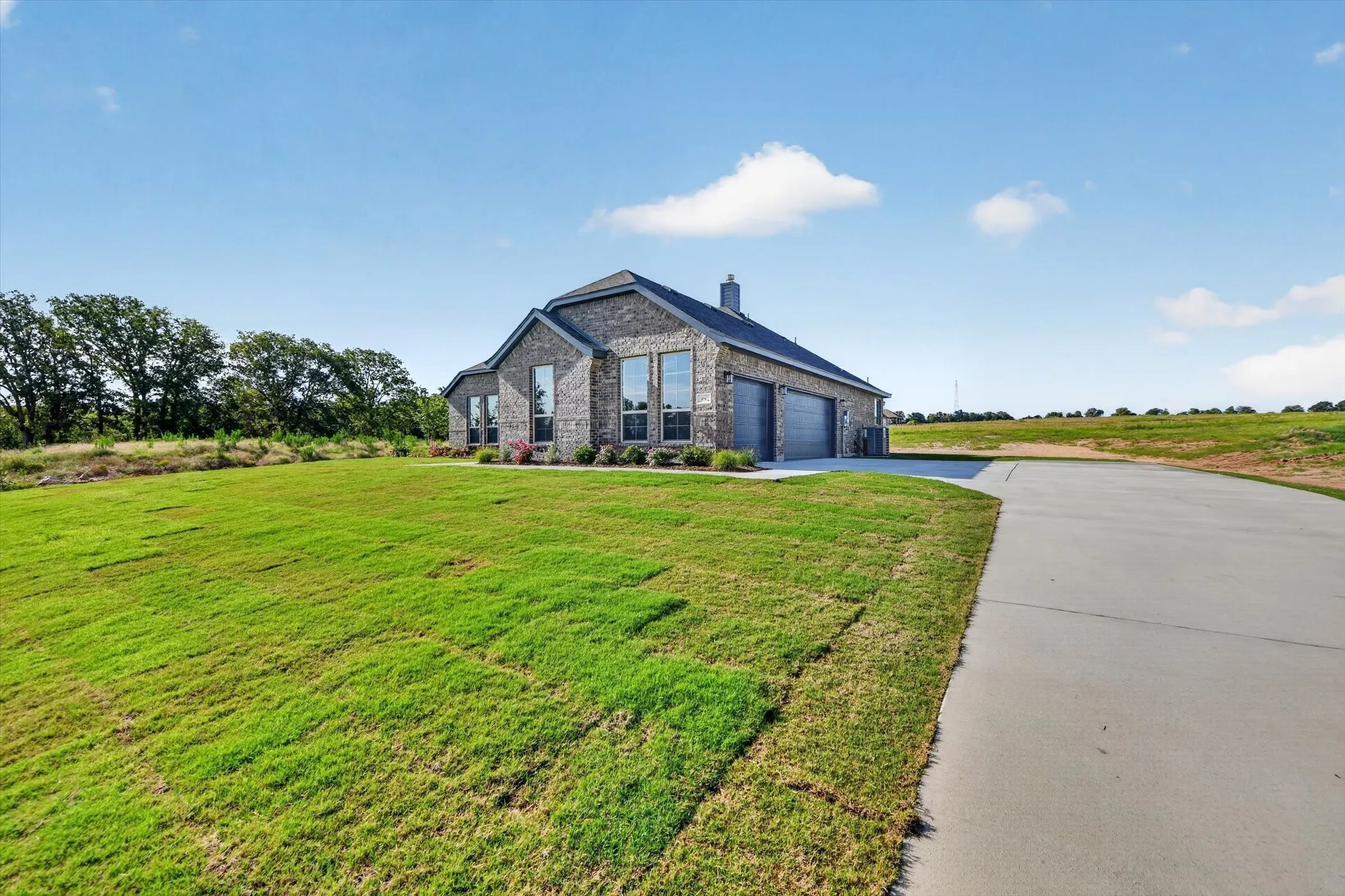 Single Family Residence For Sale in Parker County , 416 Mcalpine Drive, Springtown, Texas 76082, 4 Bedroom, 2 Bathroom, 3 Garage spaces, 2,195 Sqft, built in 2026, mls#21302643, Real Estate Agent in Springtown, Homes For Sale in Parker county, Homes For Sale in Springtown, Realtor in Springtown Texas, Real Estate Brokerage Independent Realty Texas, Luminita Cordes Realtor