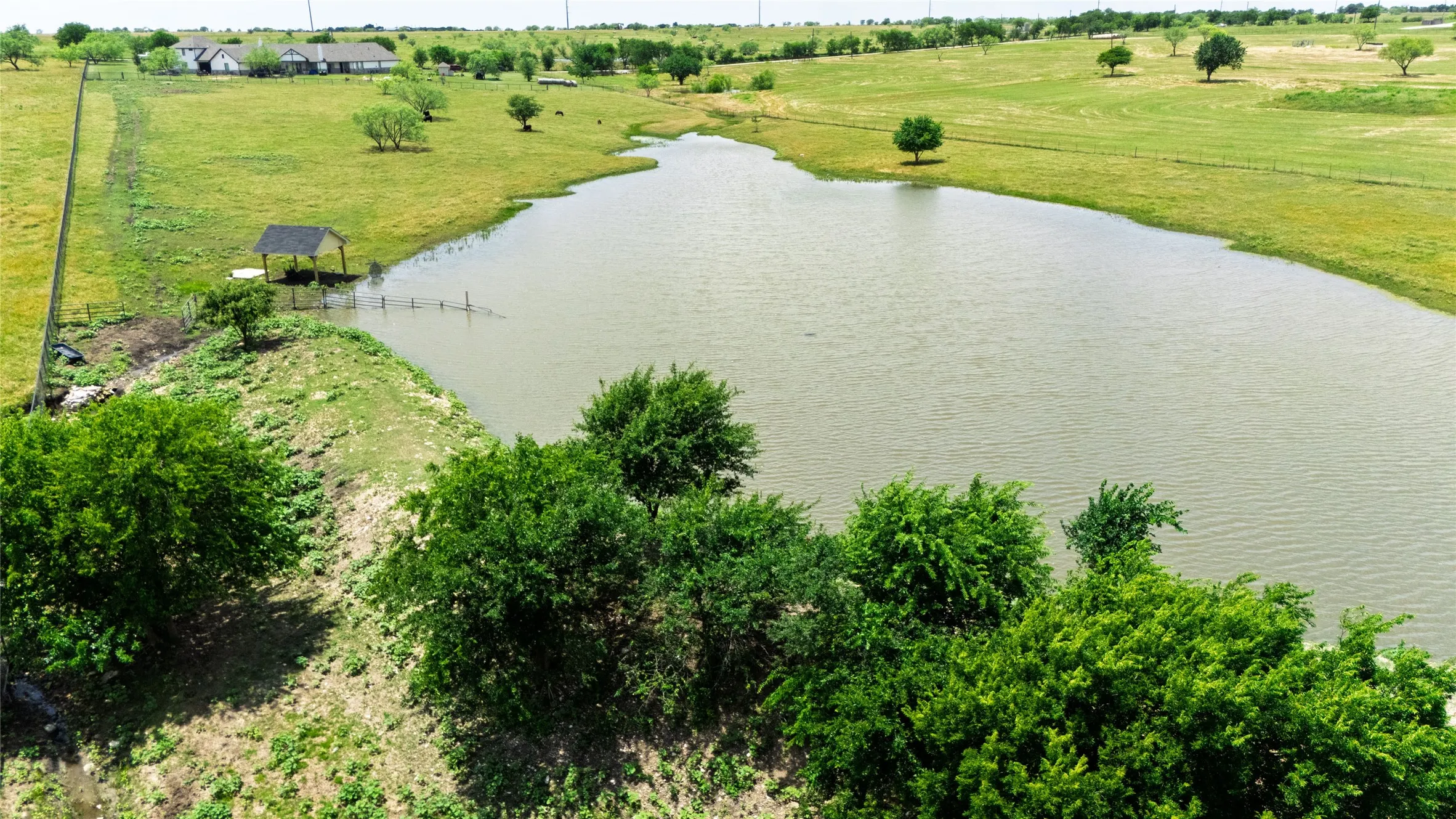 Single Family Residence For Sale in Wise County , 5559 CR 4010, Decatur, Texas 76234, 4 Bedroom, 2 Bathroom, 2 Garage spaces, 4,084 Sqft, built in 2023, Price $1,100,000, mls#21302611, Real Estate Agent in Decatur, Homes For Sale in Wise county, Homes For Sale in Decatur, Realtor in Decatur Texas, Real Estate Brokerage Independent Realty Texas, Luminita Cordes Realtor