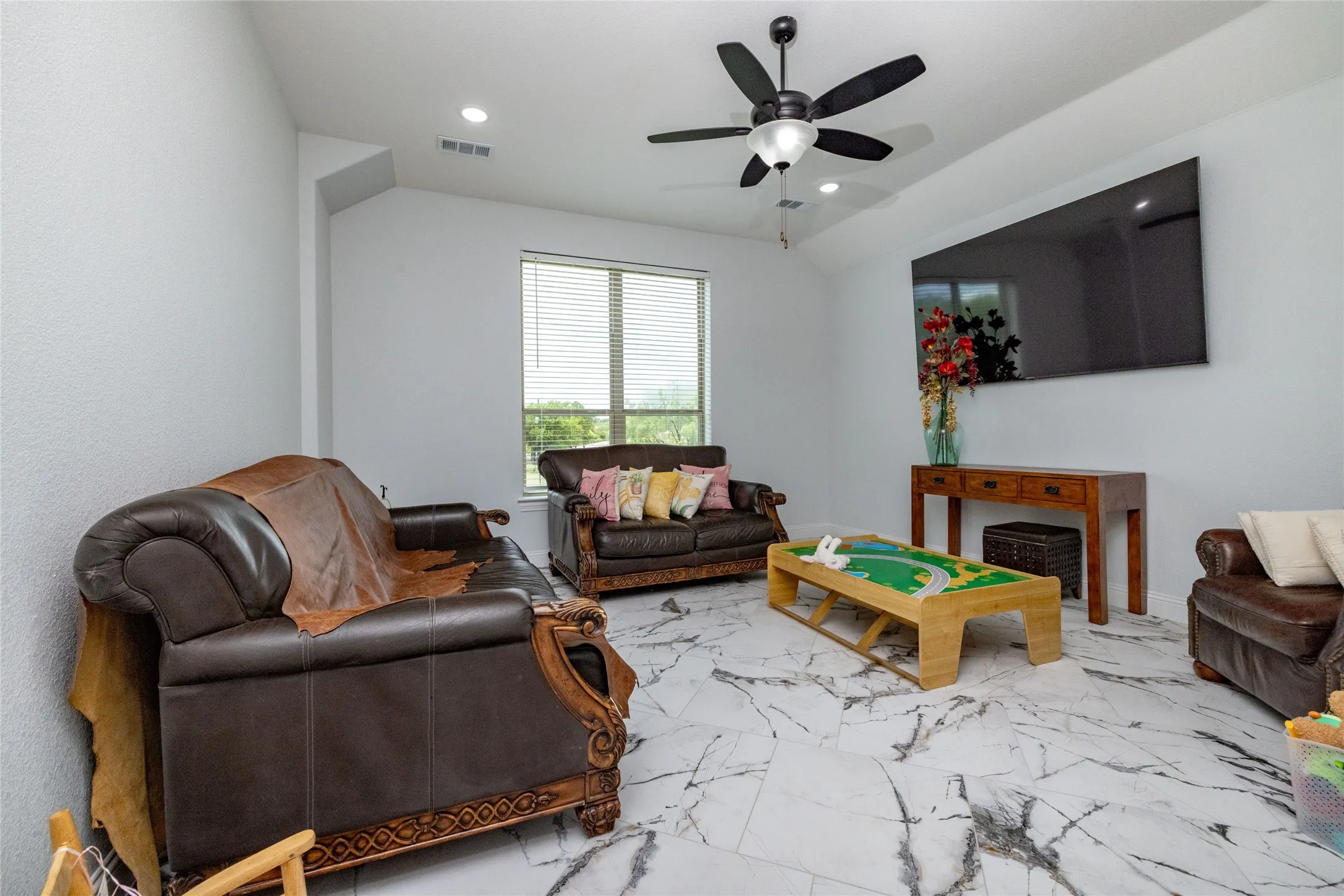 Single Family Residence For Sale in Wise County , 5559 CR 4010, Decatur, Texas 76234, 4 Bedroom, 2 Bathroom, 2 Garage spaces, 4,084 Sqft, built in 2023, Price $1,100,000, mls#21302611, Real Estate Agent in Decatur, Homes For Sale in Wise county, Homes For Sale in Decatur, Realtor in Decatur Texas, Real Estate Brokerage Independent Realty Texas, Luminita Cordes Realtor
