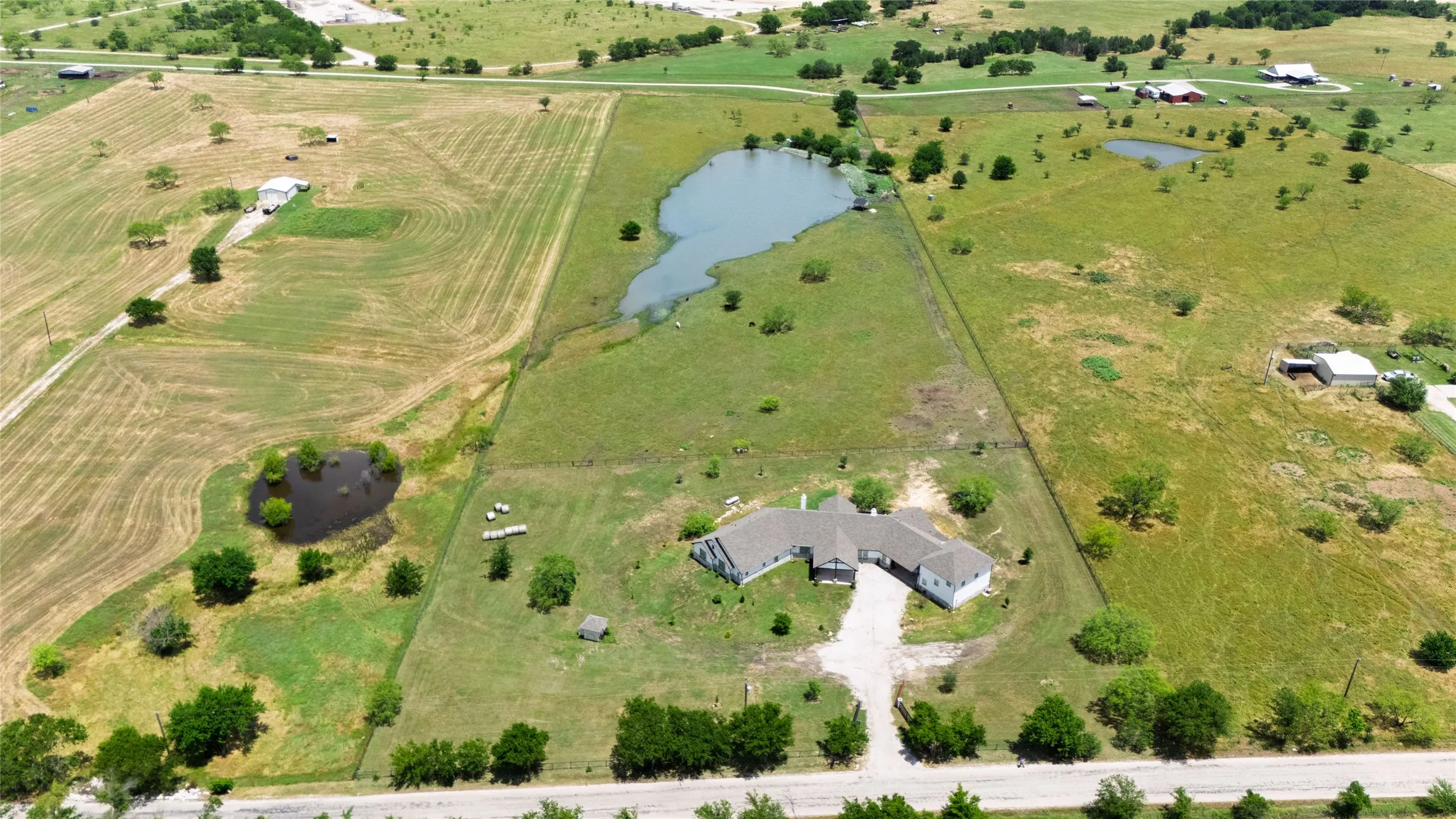 Single Family Residence For Sale in Wise County , 5559 CR 4010, Decatur, Texas 76234, 4 Bedroom, 2 Bathroom, 2 Garage spaces, 4,084 Sqft, built in 2023, Price $1,100,000, mls#21302611, Real Estate Agent in Decatur, Homes For Sale in Wise county, Homes For Sale in Decatur, Realtor in Decatur Texas, Real Estate Brokerage Independent Realty Texas, Luminita Cordes Realtor