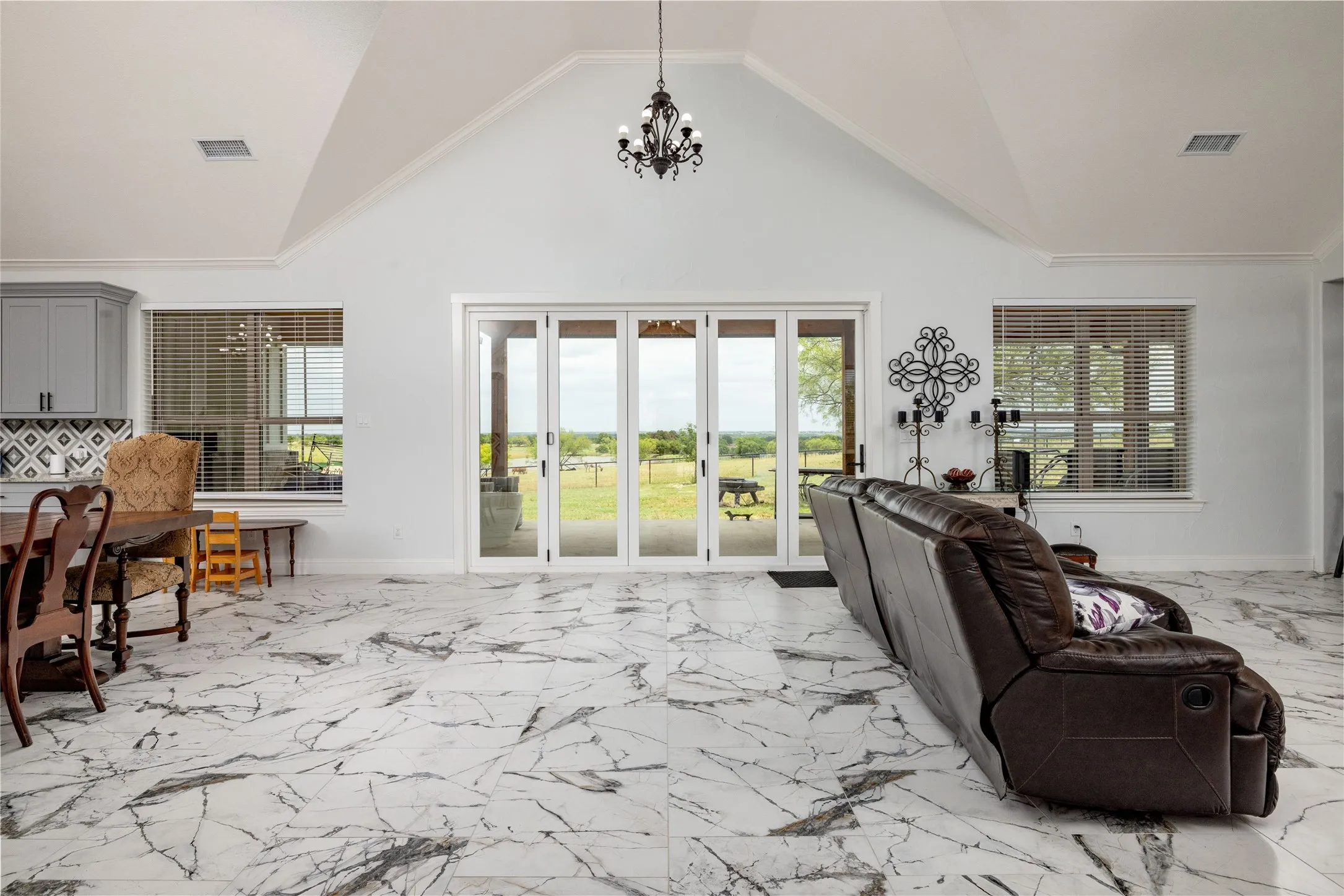 Single Family Residence For Sale in Wise County , 5559 CR 4010, Decatur, Texas 76234, 4 Bedroom, 2 Bathroom, 2 Garage spaces, 4,084 Sqft, built in 2023, Price $1,100,000, mls#21302611, Real Estate Agent in Decatur, Homes For Sale in Wise county, Homes For Sale in Decatur, Realtor in Decatur Texas, Real Estate Brokerage Independent Realty Texas, Luminita Cordes Realtor