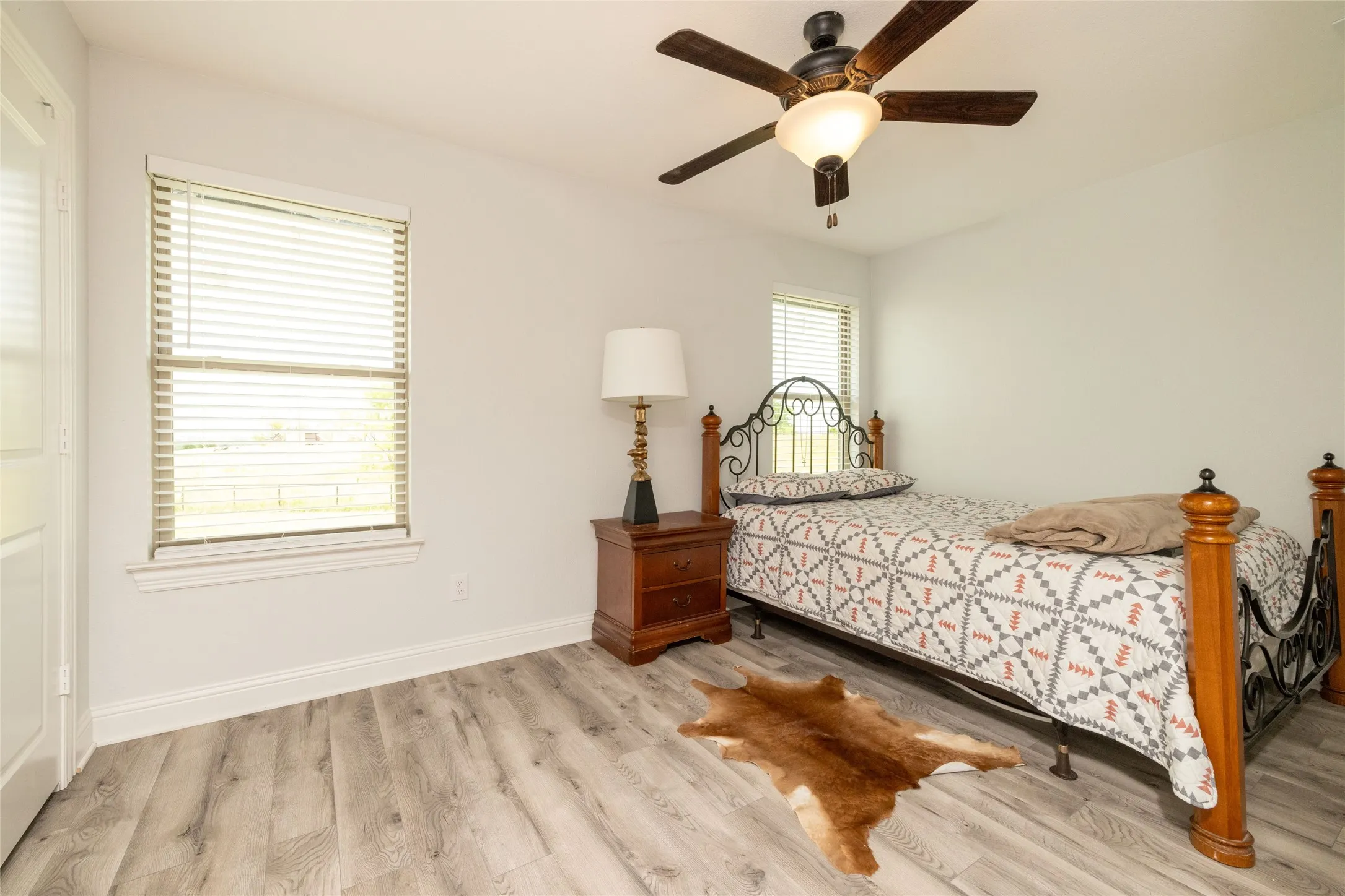 Single Family Residence For Sale in Wise County , 5559 CR 4010, Decatur, Texas 76234, 4 Bedroom, 2 Bathroom, 2 Garage spaces, 4,084 Sqft, built in 2023, Price $1,100,000, mls#21302611, Real Estate Agent in Decatur, Homes For Sale in Wise county, Homes For Sale in Decatur, Realtor in Decatur Texas, Real Estate Brokerage Independent Realty Texas, Luminita Cordes Realtor