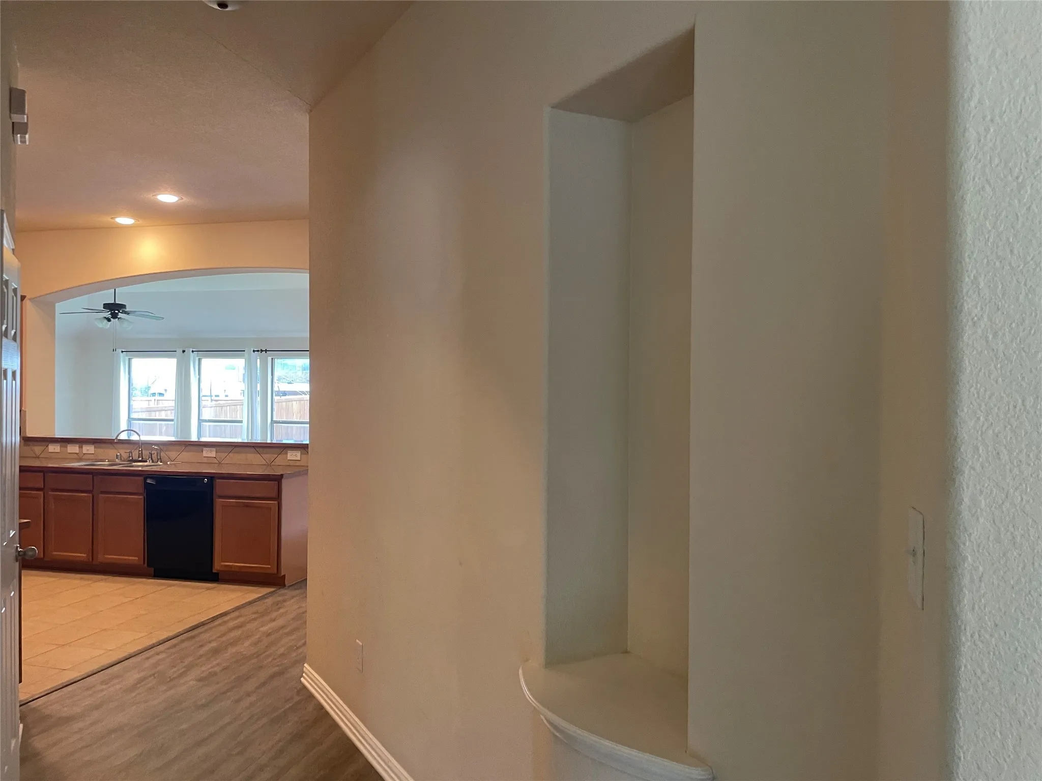 Single Family Residence For Rent in Denton County , 421 Brighton Street, Roanoke, Texas 76262, 4 Bedroom, 3 Bathroom, 2 Garage spaces, 2,676 Sqft, built in 2008, mls#21302528, Real Estate Agent in Roanoke, Homes For Rent in Denton county, Homes For Rent in Roanoke, Realtor in Roanoke Texas, Real Estate Brokerage Independent Realty Texas, Luminita Cordes Realtor