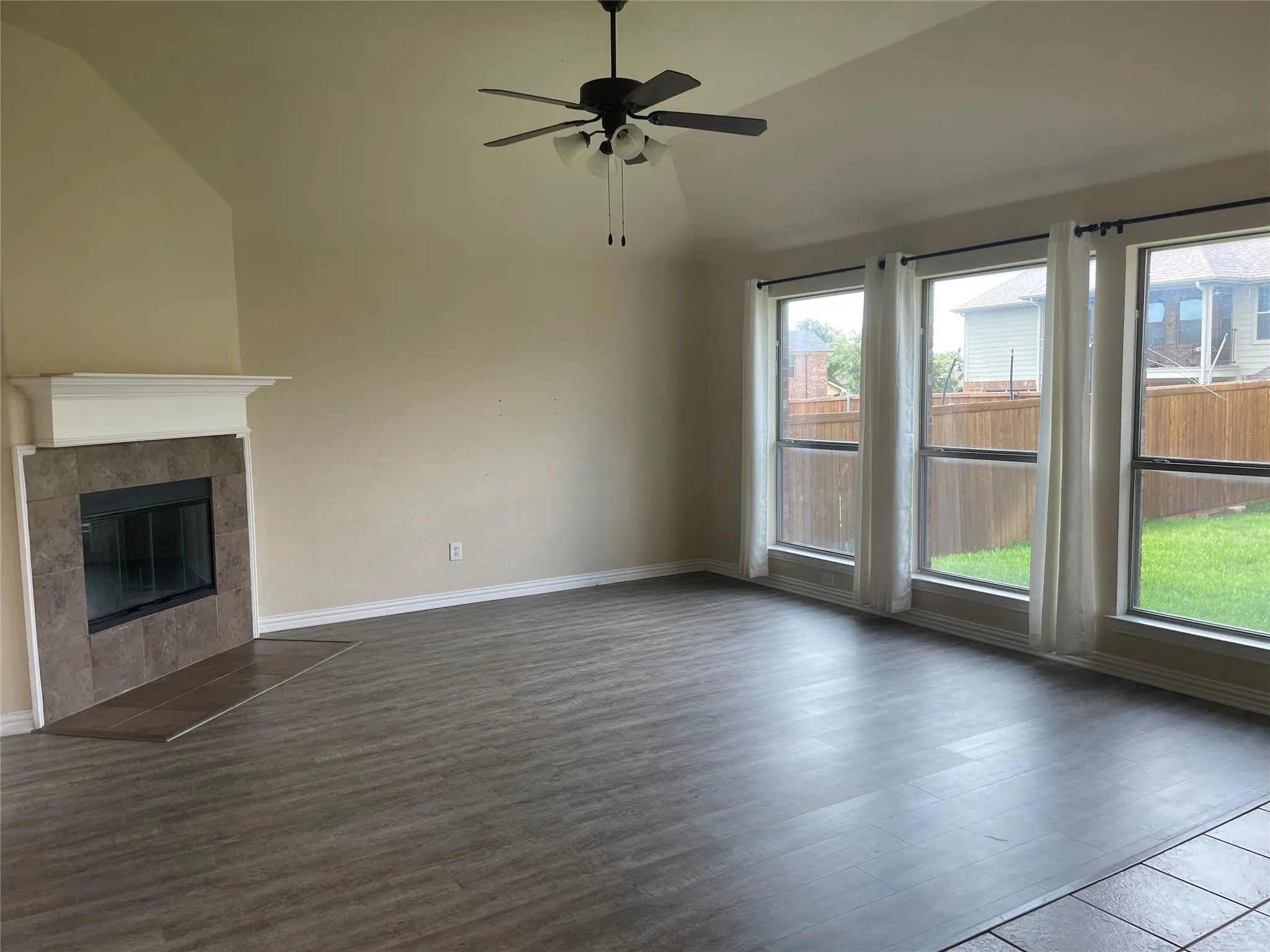 Single Family Residence For Rent in Denton County , 421 Brighton Street, Roanoke, Texas 76262, 4 Bedroom, 3 Bathroom, 2 Garage spaces, 2,676 Sqft, built in 2008, mls#21302528, Real Estate Agent in Roanoke, Homes For Rent in Denton county, Homes For Rent in Roanoke, Realtor in Roanoke Texas, Real Estate Brokerage Independent Realty Texas, Luminita Cordes Realtor