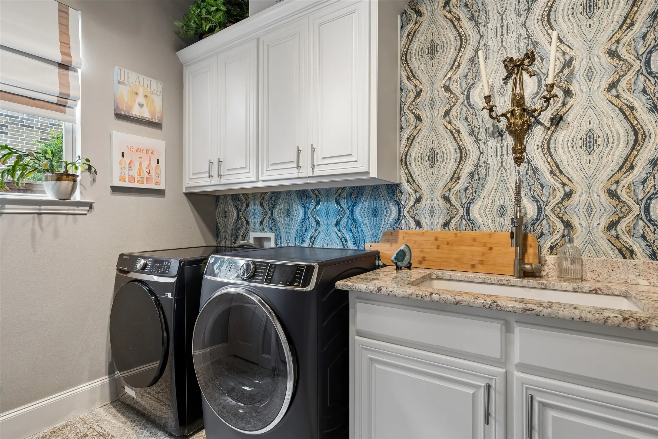 Single Family Residence For Sale in Denton County , 7202 Greystone Lane, Frisco, Texas 75034, 5 Bedroom, 6 Bathroom, 3 Garage spaces, 5,257 Sqft, built in 2013, mls#21302602, Real Estate Agent in Frisco, Homes For Sale in Denton county, Homes For Sale in Frisco, Realtor in Frisco Texas, Real Estate Brokerage Independent Realty Texas, Luminita Cordes Realtor