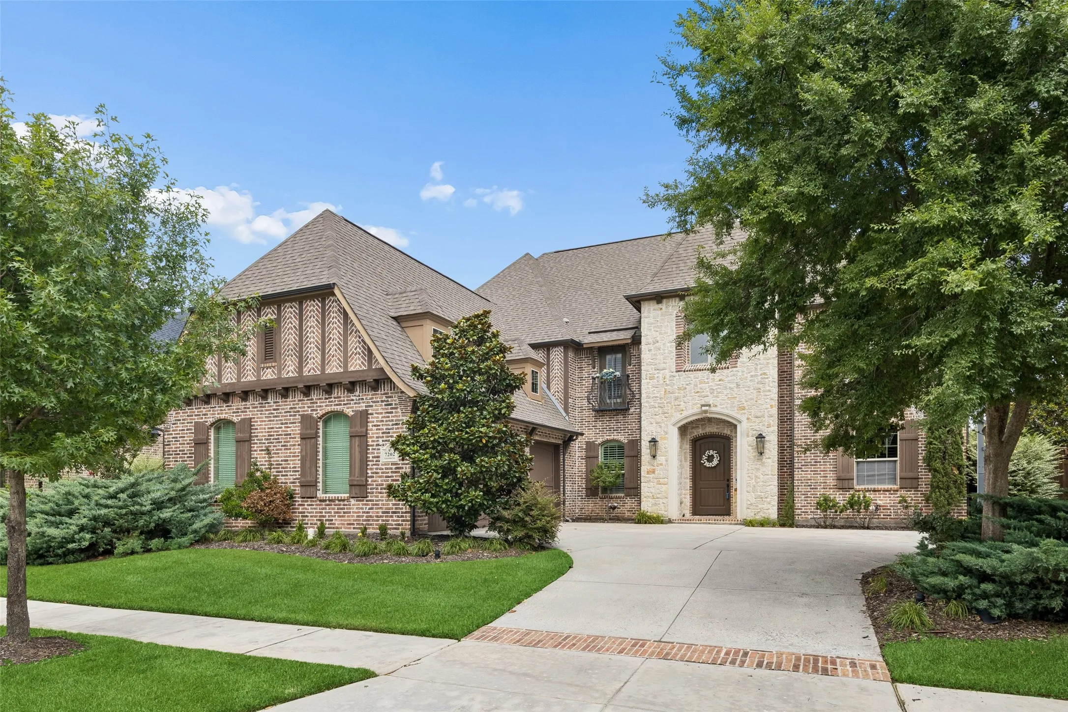 Single Family Residence For Sale in Denton County , 7202 Greystone Lane, Frisco, Texas 75034, 5 Bedroom, 6 Bathroom, 3 Garage spaces, 5,257 Sqft, built in 2013, mls#21302602, Real Estate Agent in Frisco, Homes For Sale in Denton county, Homes For Sale in Frisco, Realtor in Frisco Texas, Real Estate Brokerage Independent Realty Texas, Luminita Cordes Realtor