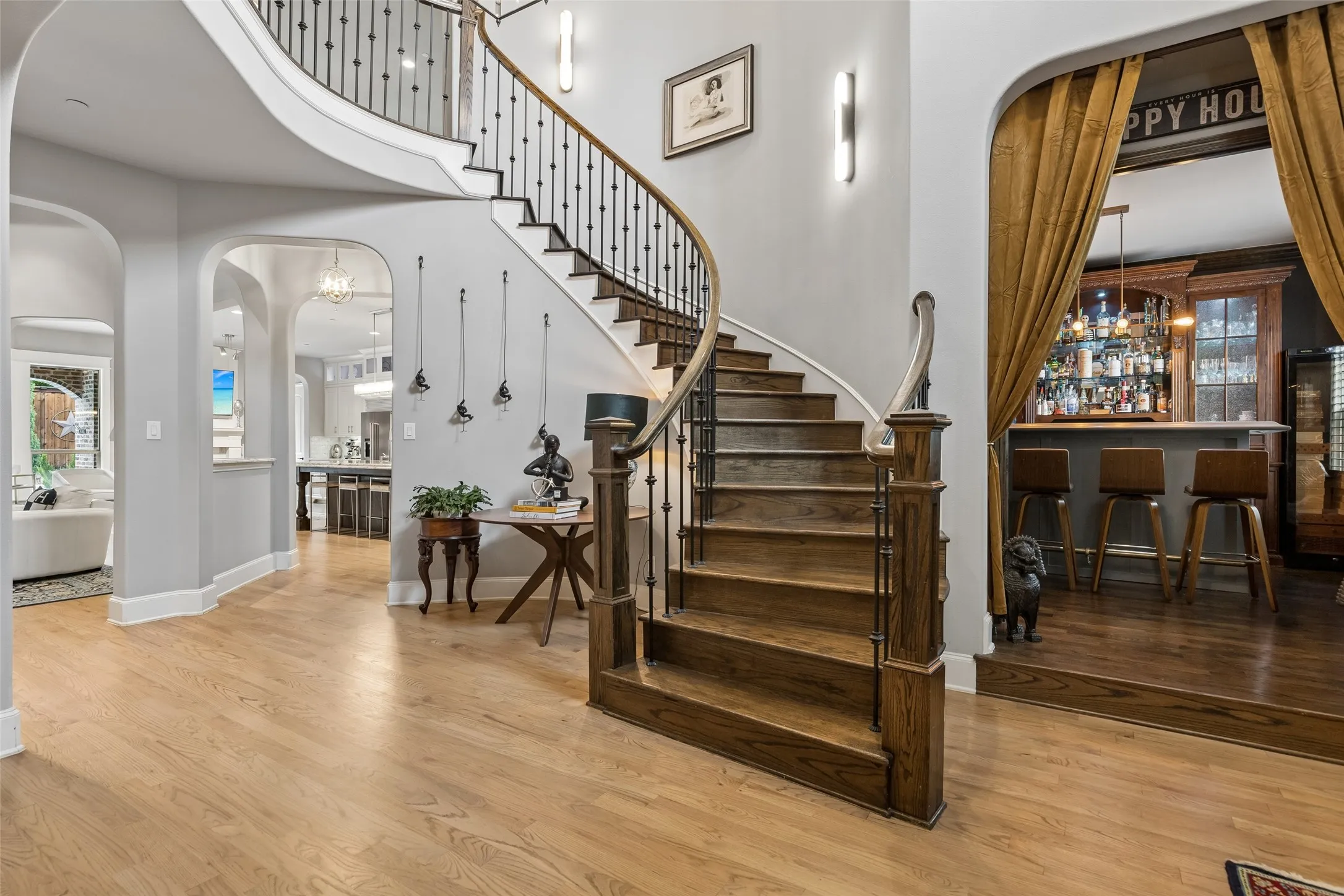 Single Family Residence For Sale in Denton County , 7202 Greystone Lane, Frisco, Texas 75034, 5 Bedroom, 6 Bathroom, 3 Garage spaces, 5,257 Sqft, built in 2013, mls#21302602, Real Estate Agent in Frisco, Homes For Sale in Denton county, Homes For Sale in Frisco, Realtor in Frisco Texas, Real Estate Brokerage Independent Realty Texas, Luminita Cordes Realtor