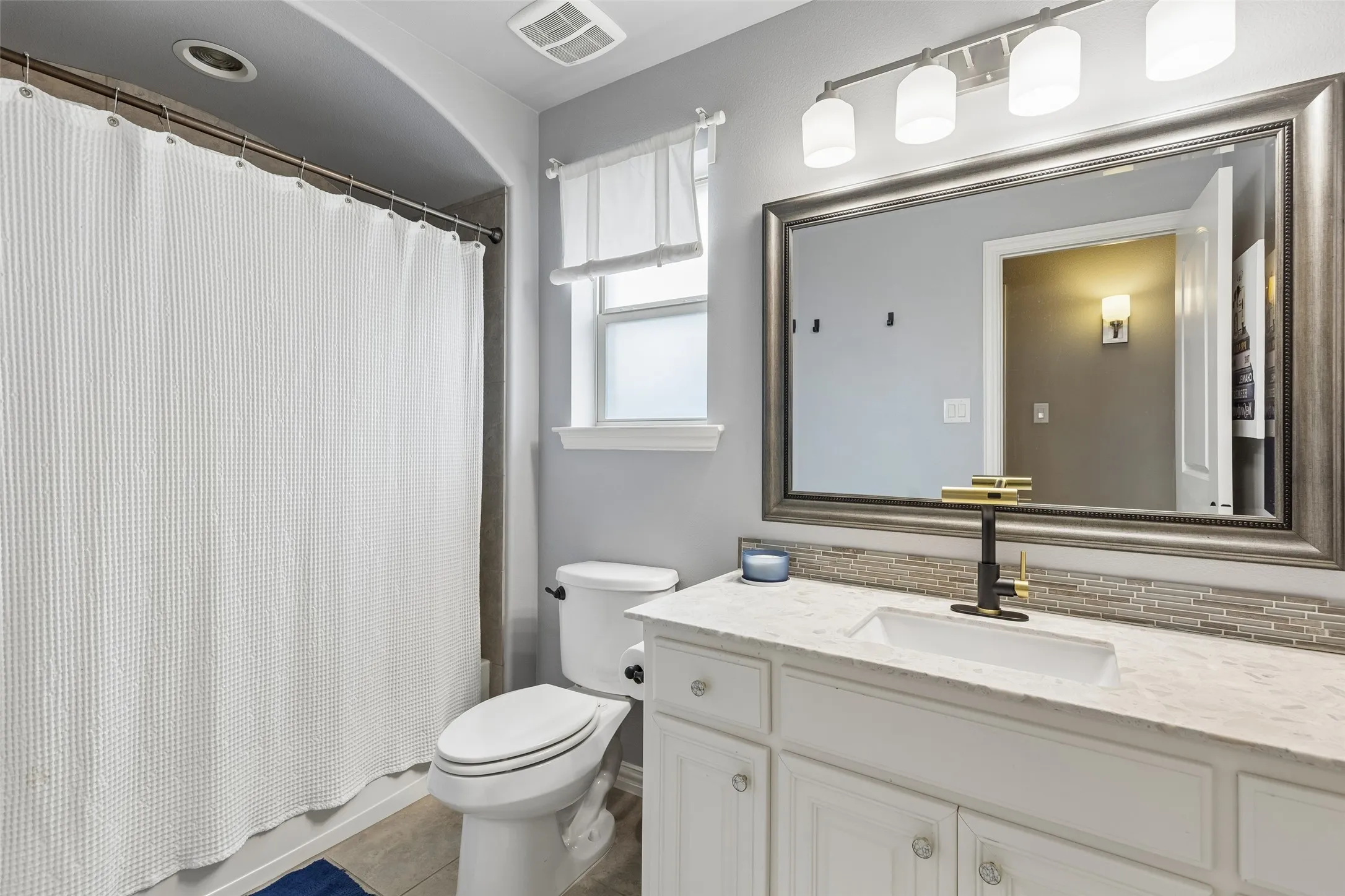 Single Family Residence For Sale in Denton County , 7202 Greystone Lane, Frisco, Texas 75034, 5 Bedroom, 6 Bathroom, 3 Garage spaces, 5,257 Sqft, built in 2013, mls#21302602, Real Estate Agent in Frisco, Homes For Sale in Denton county, Homes For Sale in Frisco, Realtor in Frisco Texas, Real Estate Brokerage Independent Realty Texas, Luminita Cordes Realtor