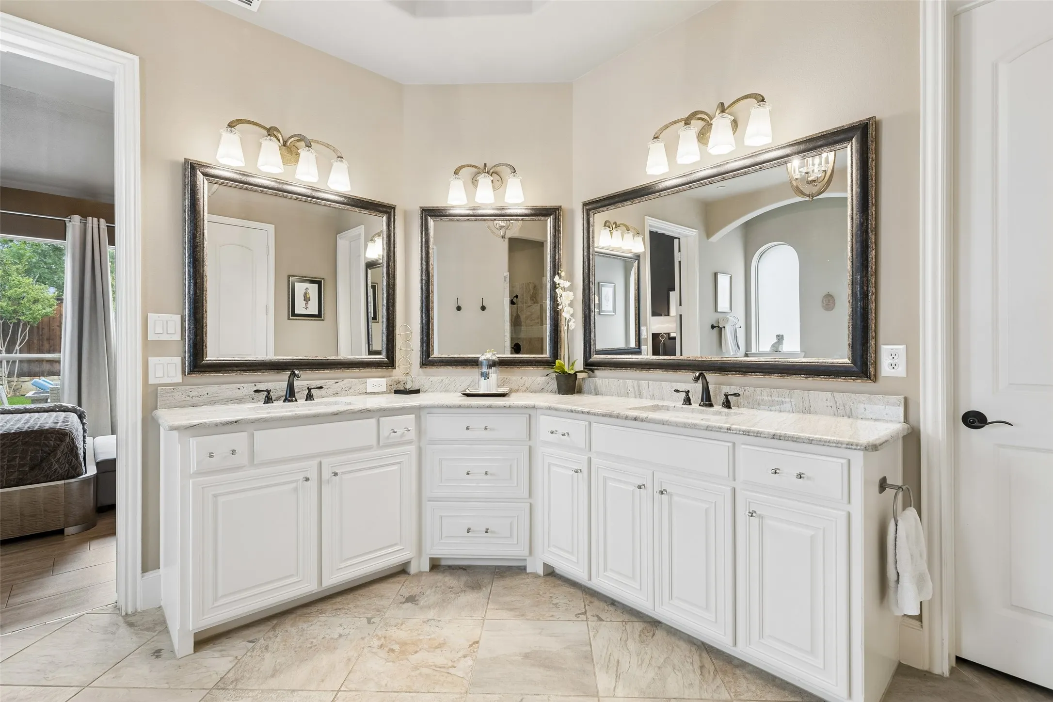 Single Family Residence For Sale in Denton County , 7202 Greystone Lane, Frisco, Texas 75034, 5 Bedroom, 6 Bathroom, 3 Garage spaces, 5,257 Sqft, built in 2013, mls#21302602, Real Estate Agent in Frisco, Homes For Sale in Denton county, Homes For Sale in Frisco, Realtor in Frisco Texas, Real Estate Brokerage Independent Realty Texas, Luminita Cordes Realtor