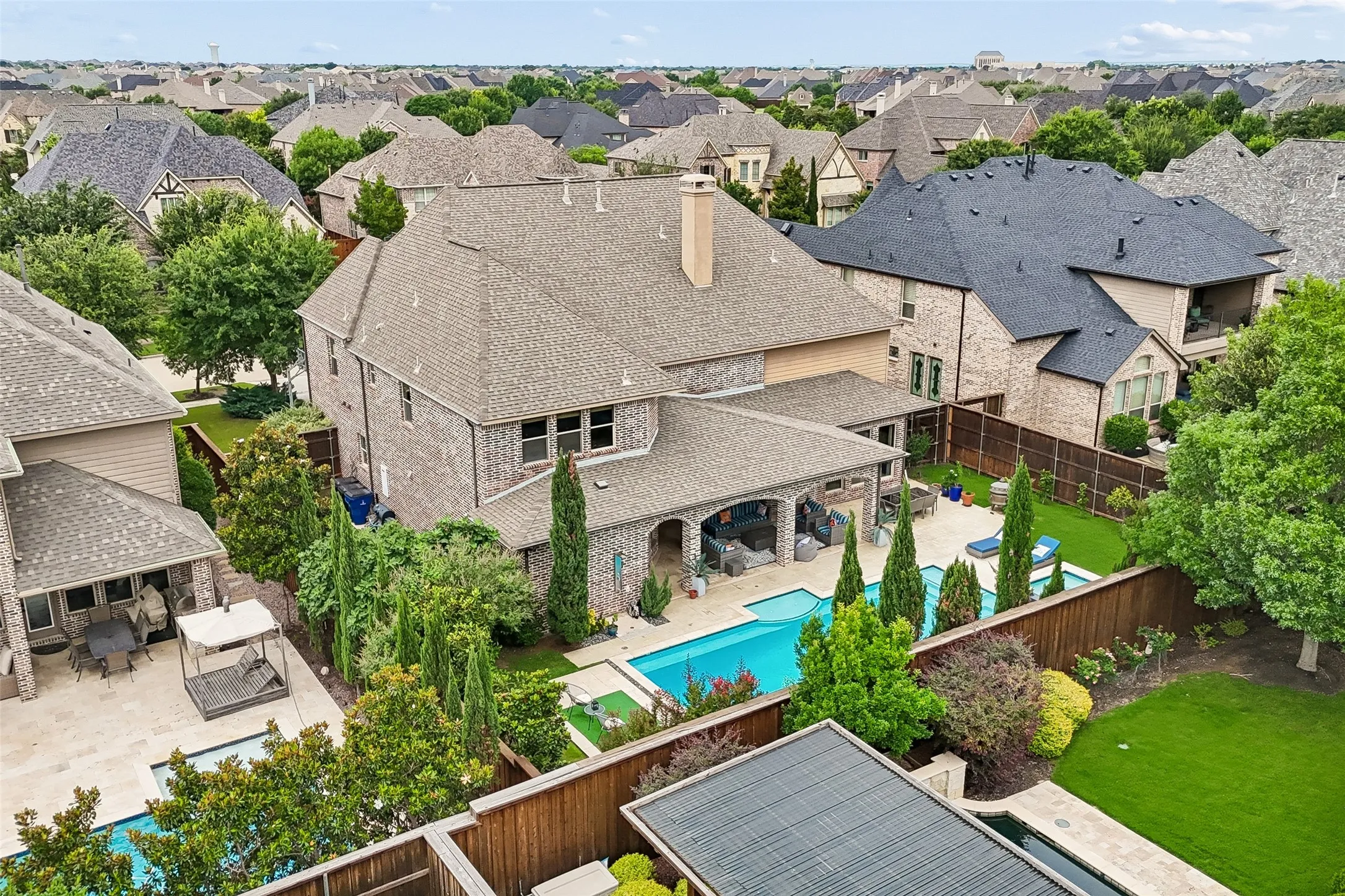 Single Family Residence For Sale in Denton County , 7202 Greystone Lane, Frisco, Texas 75034, 5 Bedroom, 6 Bathroom, 3 Garage spaces, 5,257 Sqft, built in 2013, mls#21302602, Real Estate Agent in Frisco, Homes For Sale in Denton county, Homes For Sale in Frisco, Realtor in Frisco Texas, Real Estate Brokerage Independent Realty Texas, Luminita Cordes Realtor