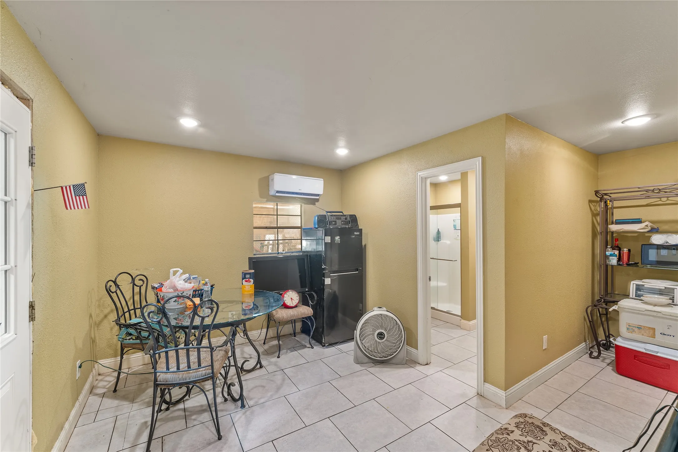 2nd living space