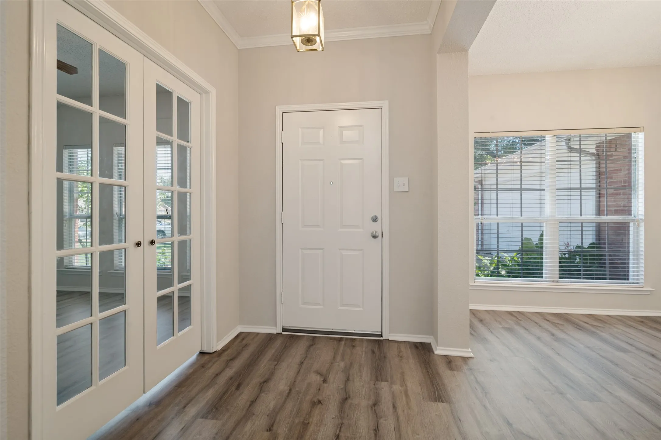 Single Family Residence For Sale in Dallas County , 7017 Travelers Crossing, Rowlett, Texas 75089, 3 Bedroom, 2 Bathroom, 2 Garage spaces, 2,285 Sqft, built in 2003, mls#21302700, Real Estate Agent in Rowlett, Homes For Sale in Dallas county, Homes For Sale in Rowlett, Realtor in Rowlett Texas, Real Estate Brokerage Independent Realty Texas, Luminita Cordes Realtor