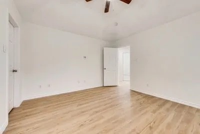Single Family Residence For Rent in Denton County , 205 Tonto Street, Aubrey, Texas 76227, 3 Bedroom, 2 Bathroom, 2 Garage spaces, 1,207 Sqft, built in 2008, mls#21280978, Real Estate Agent in Aubrey, Homes For Rent in Denton county, Homes For Rent in Aubrey, Realtor in Aubrey Texas, Real Estate Brokerage Independent Realty Texas, Luminita Cordes Realtor