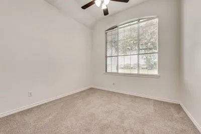 Single Family Residence For Rent in Denton County , 205 Tonto Street, Aubrey, Texas 76227, 3 Bedroom, 2 Bathroom, 2 Garage spaces, 1,207 Sqft, built in 2008, mls#21280978, Real Estate Agent in Aubrey, Homes For Rent in Denton county, Homes For Rent in Aubrey, Realtor in Aubrey Texas, Real Estate Brokerage Independent Realty Texas, Luminita Cordes Realtor