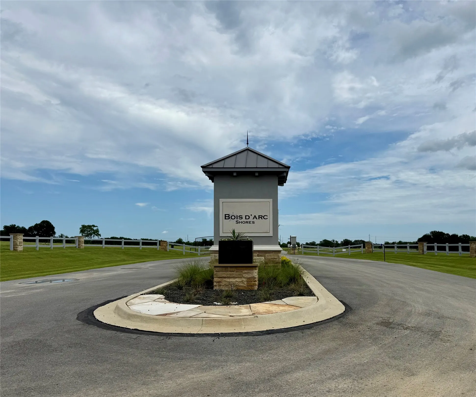 Unimproved Land For Sale in Fannin County , 430 Shoreline Drive, Dodd City, Texas 75438, 0, 0, Garage spaces, 0 Sqft, built in 0, Price $249,999, mls#21300639, Real Estate Agent in Dodd City, Homes For Sale in Fannin county, Homes For Sale in Dodd City, Realtor in Dodd City Texas, Real Estate Brokerage Independent Realty Texas, Luminita Cordes Realtor