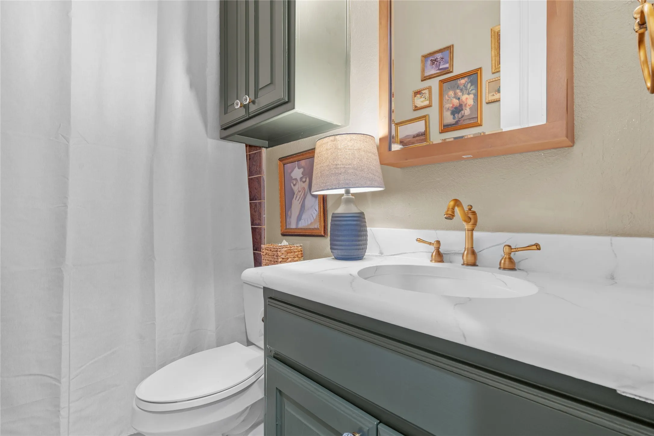 Guest bath