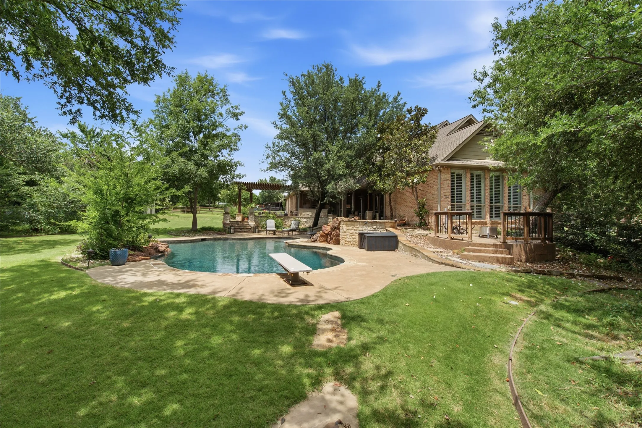 Single Family Residence For Sale in Denton County , 8229 Steeplechase Circle, Argyle, Texas 76226, 6 Bedroom, 4 Bathroom, 3 Garage spaces, 3,970 Sqft, built in 1999, mls#21302746, Real Estate Agent in Argyle, Homes For Sale in Denton county, Homes For Sale in Argyle, Realtor in Argyle Texas, Real Estate Brokerage Independent Realty Texas, Luminita Cordes Realtor