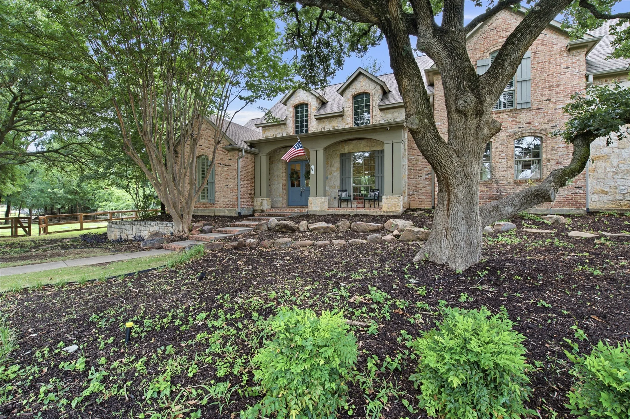 Single Family Residence For Sale in Denton County , 8229 Steeplechase Circle, Argyle, Texas 76226, 6 Bedroom, 4 Bathroom, 3 Garage spaces, 3,970 Sqft, built in 1999, mls#21302746, Real Estate Agent in Argyle, Homes For Sale in Denton county, Homes For Sale in Argyle, Realtor in Argyle Texas, Real Estate Brokerage Independent Realty Texas, Luminita Cordes Realtor