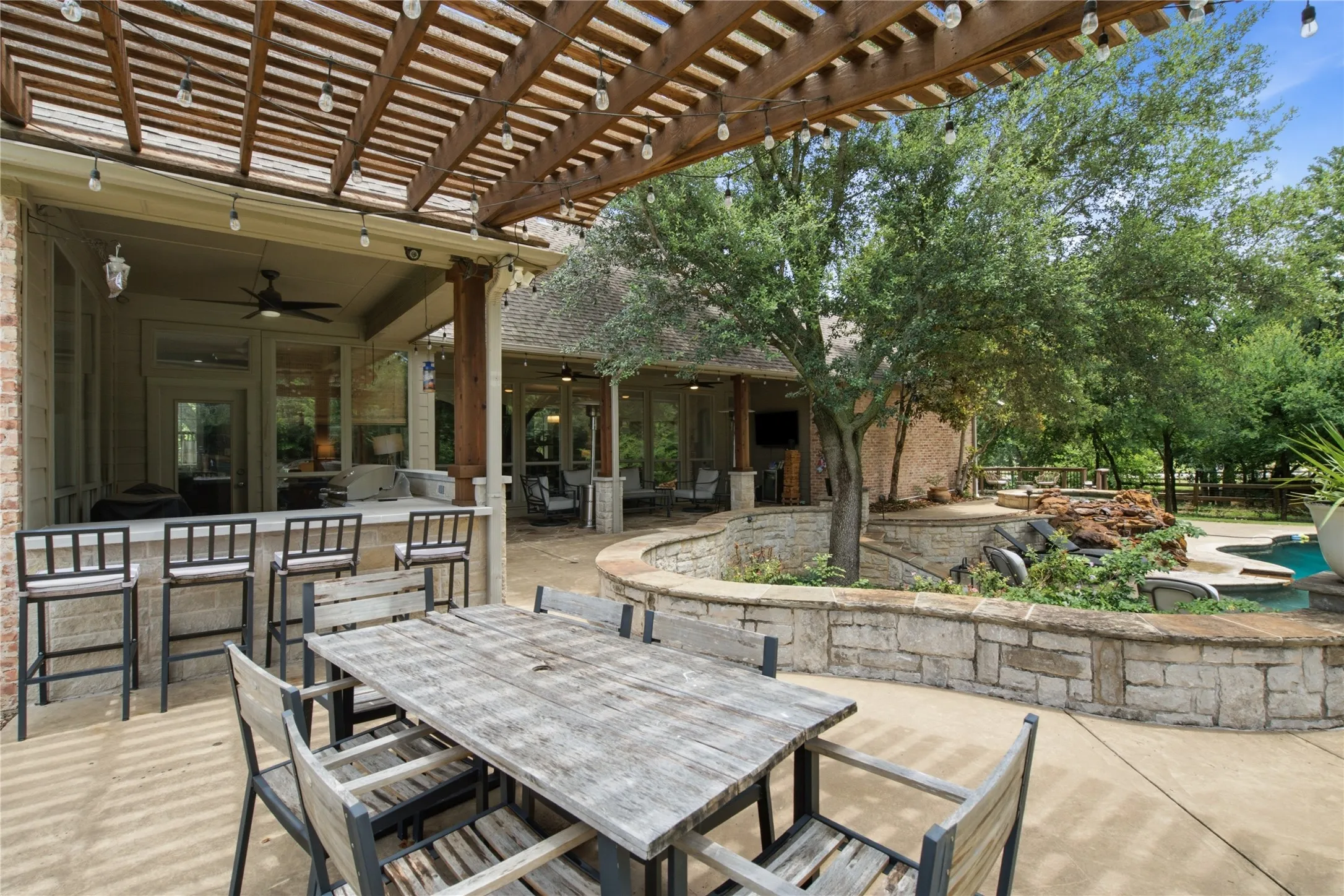 Single Family Residence For Sale in Denton County , 8229 Steeplechase Circle, Argyle, Texas 76226, 6 Bedroom, 4 Bathroom, 3 Garage spaces, 3,970 Sqft, built in 1999, mls#21302746, Real Estate Agent in Argyle, Homes For Sale in Denton county, Homes For Sale in Argyle, Realtor in Argyle Texas, Real Estate Brokerage Independent Realty Texas, Luminita Cordes Realtor