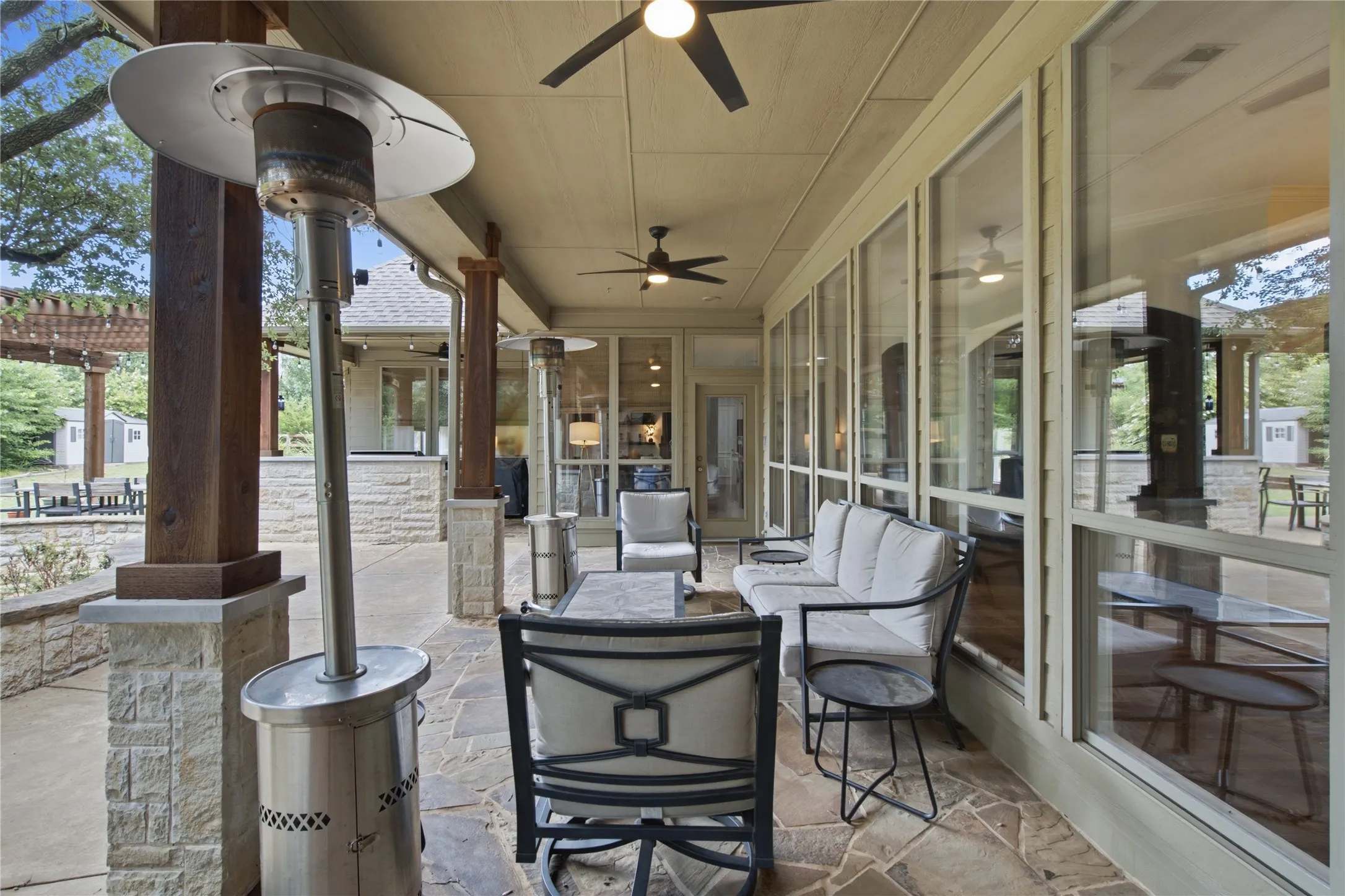 Single Family Residence For Sale in Denton County , 8229 Steeplechase Circle, Argyle, Texas 76226, 6 Bedroom, 4 Bathroom, 3 Garage spaces, 3,970 Sqft, built in 1999, mls#21302746, Real Estate Agent in Argyle, Homes For Sale in Denton county, Homes For Sale in Argyle, Realtor in Argyle Texas, Real Estate Brokerage Independent Realty Texas, Luminita Cordes Realtor
