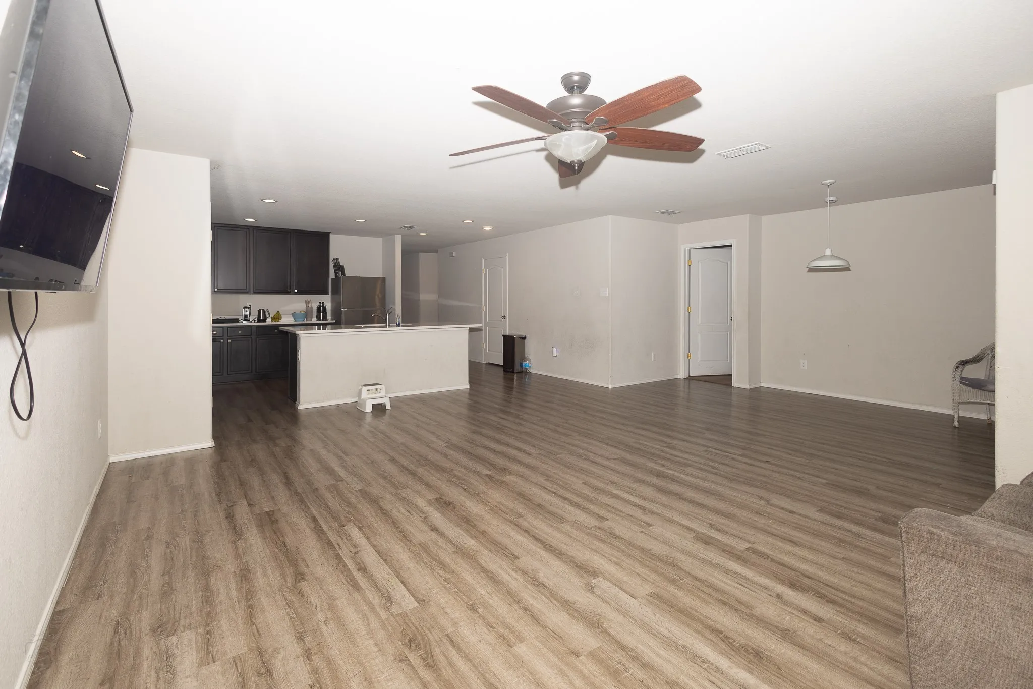 Single Family Residence For Sale in Tarrant County , 6249 Topsail Drive, Fort Worth, Texas 76179, 3 Bedroom, 2 Bathroom, 2 Garage spaces, 1,949 Sqft, built in 2017, mls#21295610, Real Estate Agent in Fort Worth, Homes For Sale in Tarrant county, Homes For Sale in Fort Worth, Realtor in Fort Worth Texas, Real Estate Brokerage Independent Realty Texas, Luminita Cordes Realtor