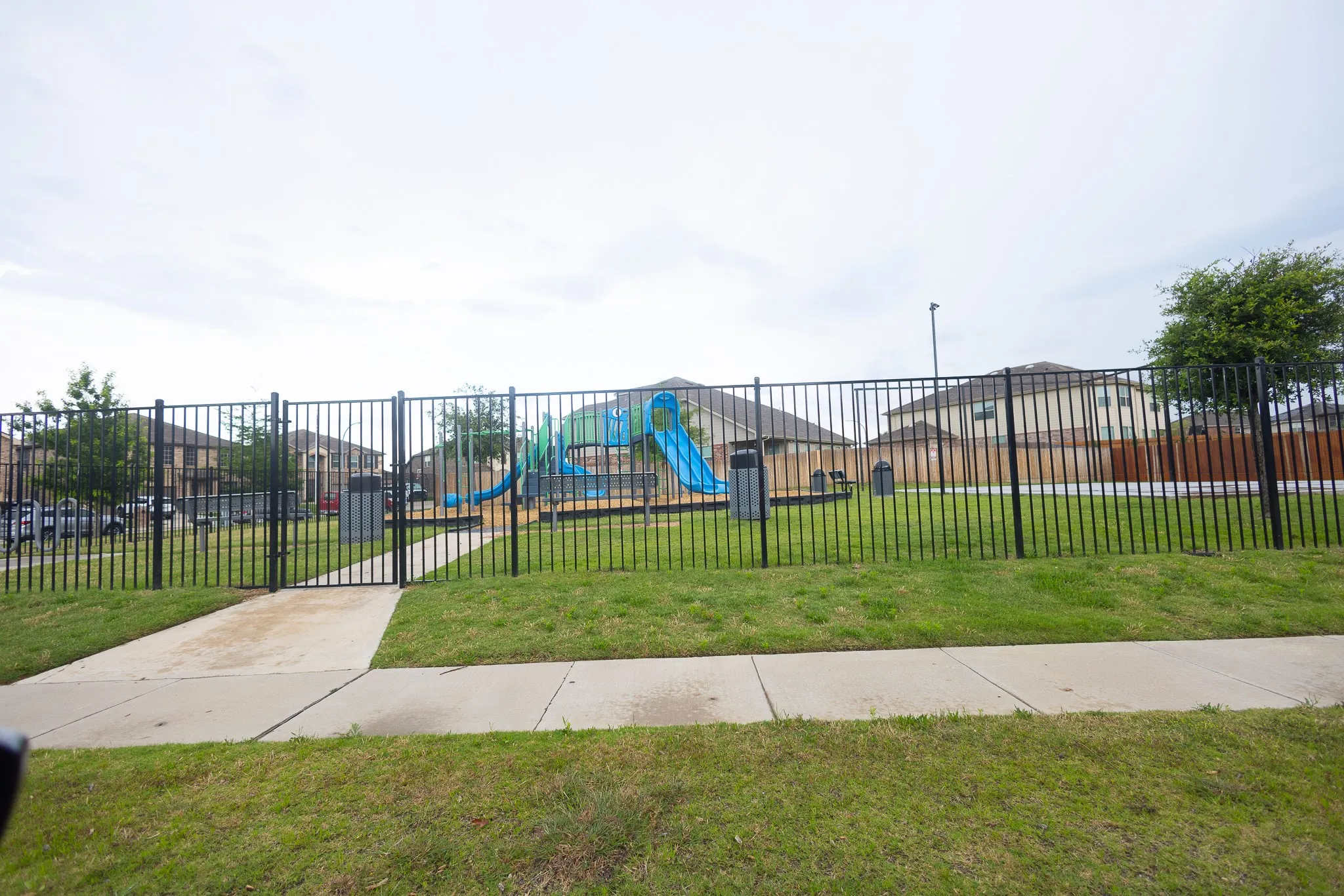 Single Family Residence For Sale in Tarrant County , 6249 Topsail Drive, Fort Worth, Texas 76179, 3 Bedroom, 2 Bathroom, 2 Garage spaces, 1,949 Sqft, built in 2017, mls#21295610, Real Estate Agent in Fort Worth, Homes For Sale in Tarrant county, Homes For Sale in Fort Worth, Realtor in Fort Worth Texas, Real Estate Brokerage Independent Realty Texas, Luminita Cordes Realtor