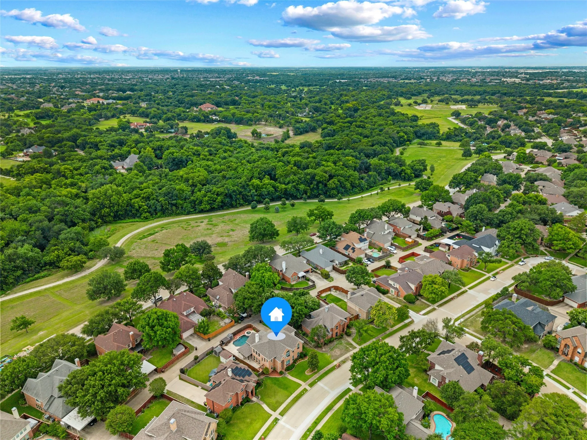 Anouther iew of the greenbelt and country property