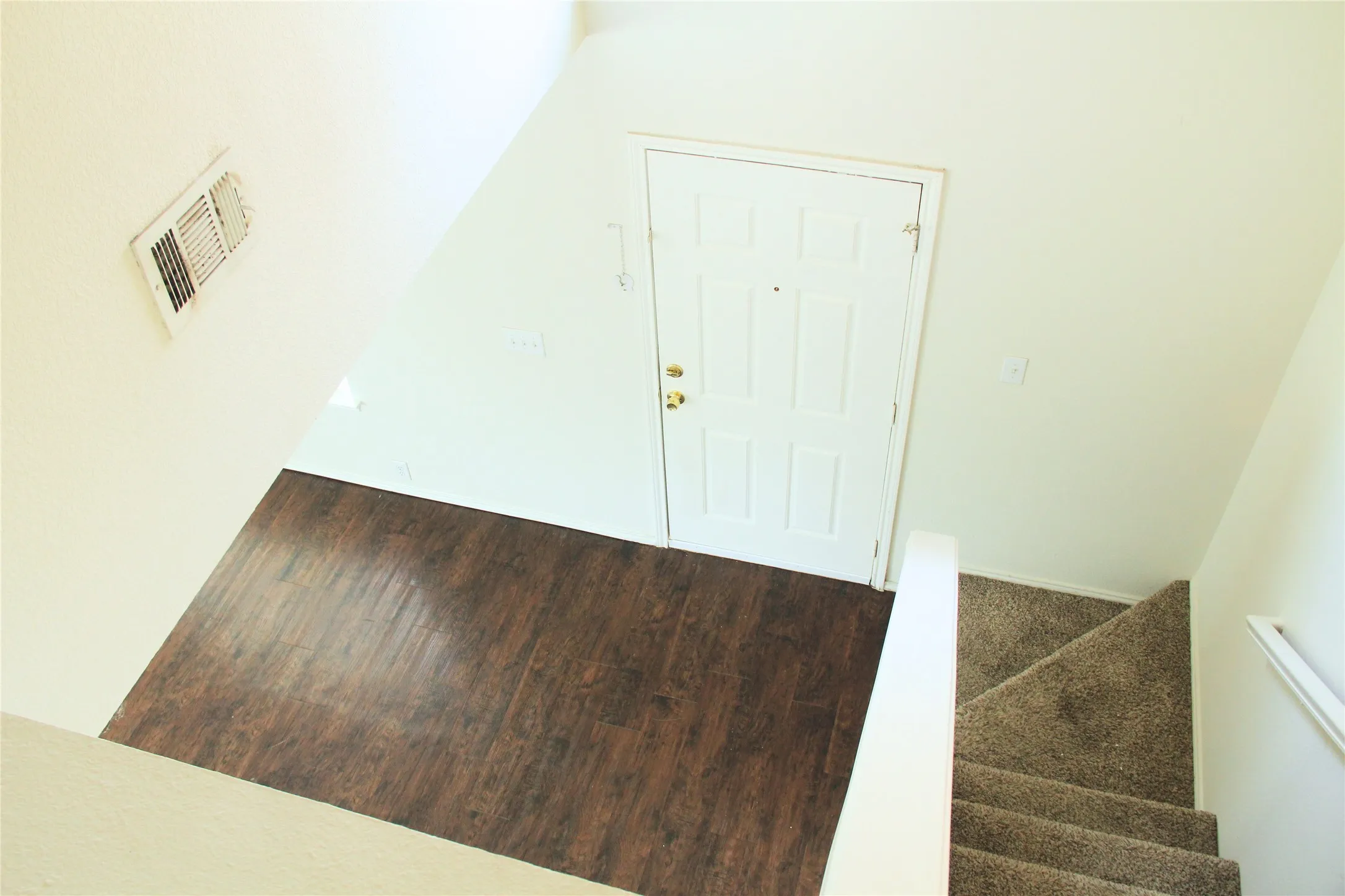Single Family Residence For Rent in Tarrant County , 1825 Crested Butte Drive, Fort Worth, Texas 76131, 4 Bedroom, 3 Bathroom, 2 Garage spaces, 2,075 Sqft, built in 2004, mls#21302050, Real Estate Agent in Fort Worth, Homes For Rent in Tarrant county, Homes For Rent in Fort Worth, Realtor in Fort Worth Texas, Real Estate Brokerage Independent Realty Texas, Luminita Cordes Realtor