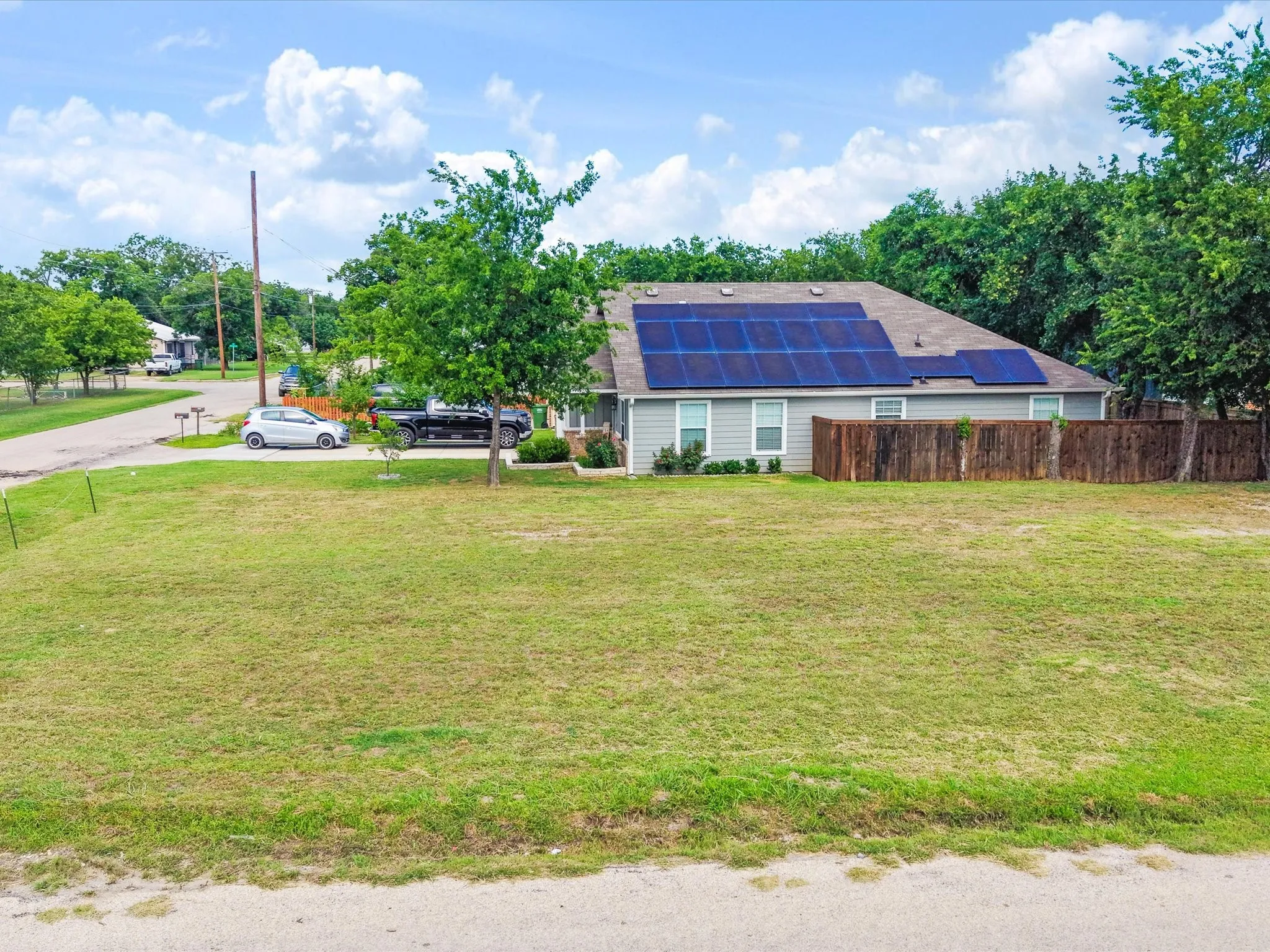 Improved Land For Sale in Palo Pinto County , 1000 SE 3rd Street, Mineral Wells, Texas 76067, 0, 0, Garage spaces, 0 Sqft, built in 0, Price $35,000, mls#21302772, Real Estate Agent in Mineral Wells, Homes For Sale in Palo Pinto county, Homes For Sale in Mineral Wells, Realtor in Mineral Wells Texas, Real Estate Brokerage Independent Realty Texas, Luminita Cordes Realtor