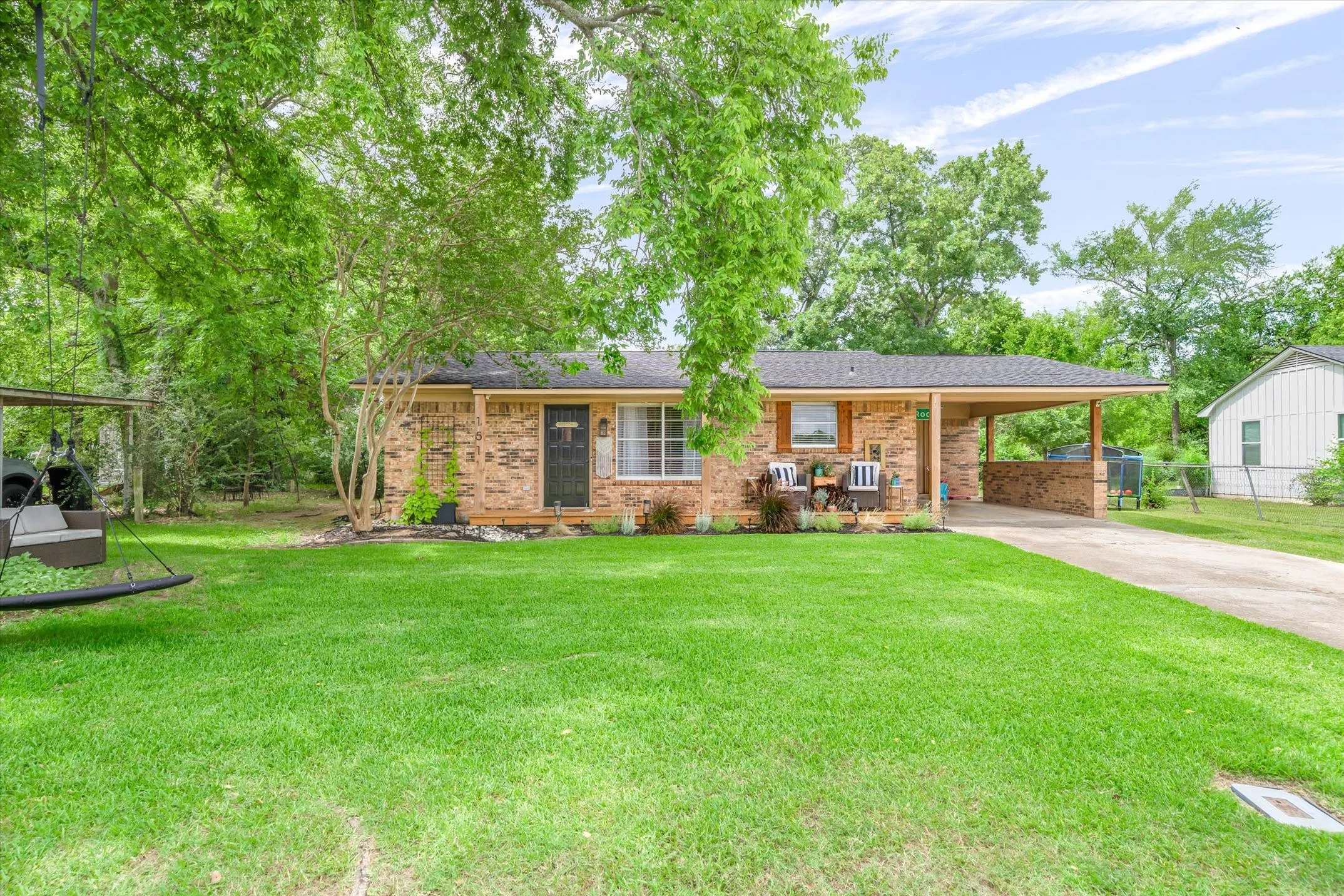 Single Family Residence For Sale in Van Zandt County , 151 W College Street, Canton, Texas 75103, 2 Bedroom, 2 Bathroom, Garage spaces, 1,095 Sqft, built in 1973, mls#21301894, Real Estate Agent in Canton, Homes For Sale in Van Zandt county, Homes For Sale in Canton, Realtor in Canton Texas, Real Estate Brokerage Independent Realty Texas, Luminita Cordes Realtor