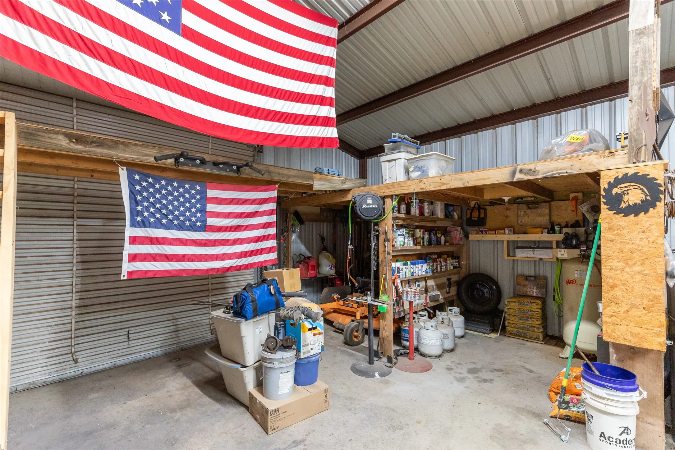 Single Family Residence For Sale in Taylor County , 218 County Road 256, Abilene, Texas 79606, 4 Bedroom, 2 Bathroom, 2 Garage spaces, 2,433 Sqft, built in 2012, mls#21298159, Real Estate Agent in Abilene, Homes For Sale in Taylor county, Homes For Sale in Abilene, Realtor in Abilene Texas, Real Estate Brokerage Independent Realty Texas, Luminita Cordes Realtor
