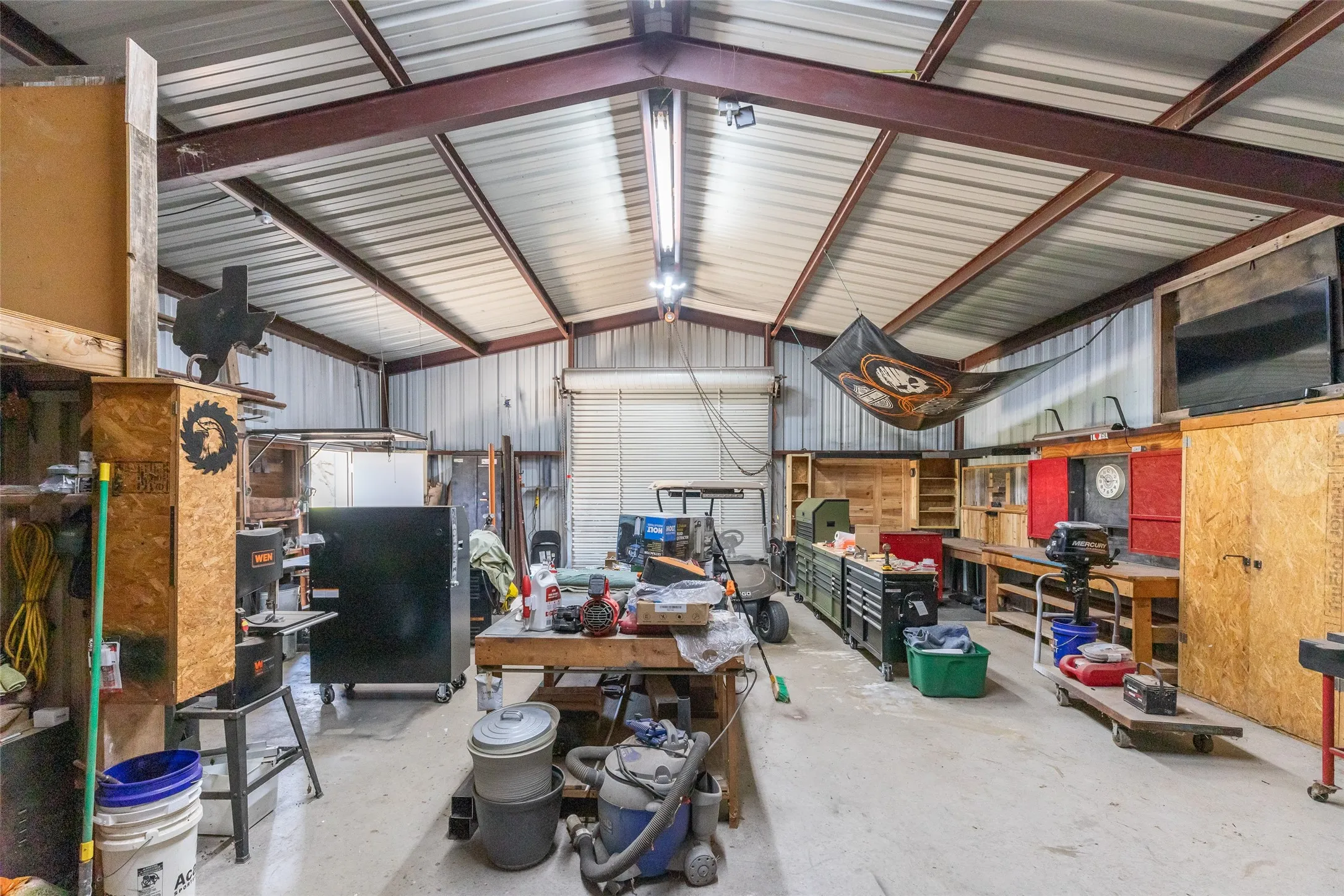 Single Family Residence For Sale in Taylor County , 218 County Road 256, Abilene, Texas 79606, 4 Bedroom, 2 Bathroom, 2 Garage spaces, 2,433 Sqft, built in 2012, mls#21298159, Real Estate Agent in Abilene, Homes For Sale in Taylor county, Homes For Sale in Abilene, Realtor in Abilene Texas, Real Estate Brokerage Independent Realty Texas, Luminita Cordes Realtor