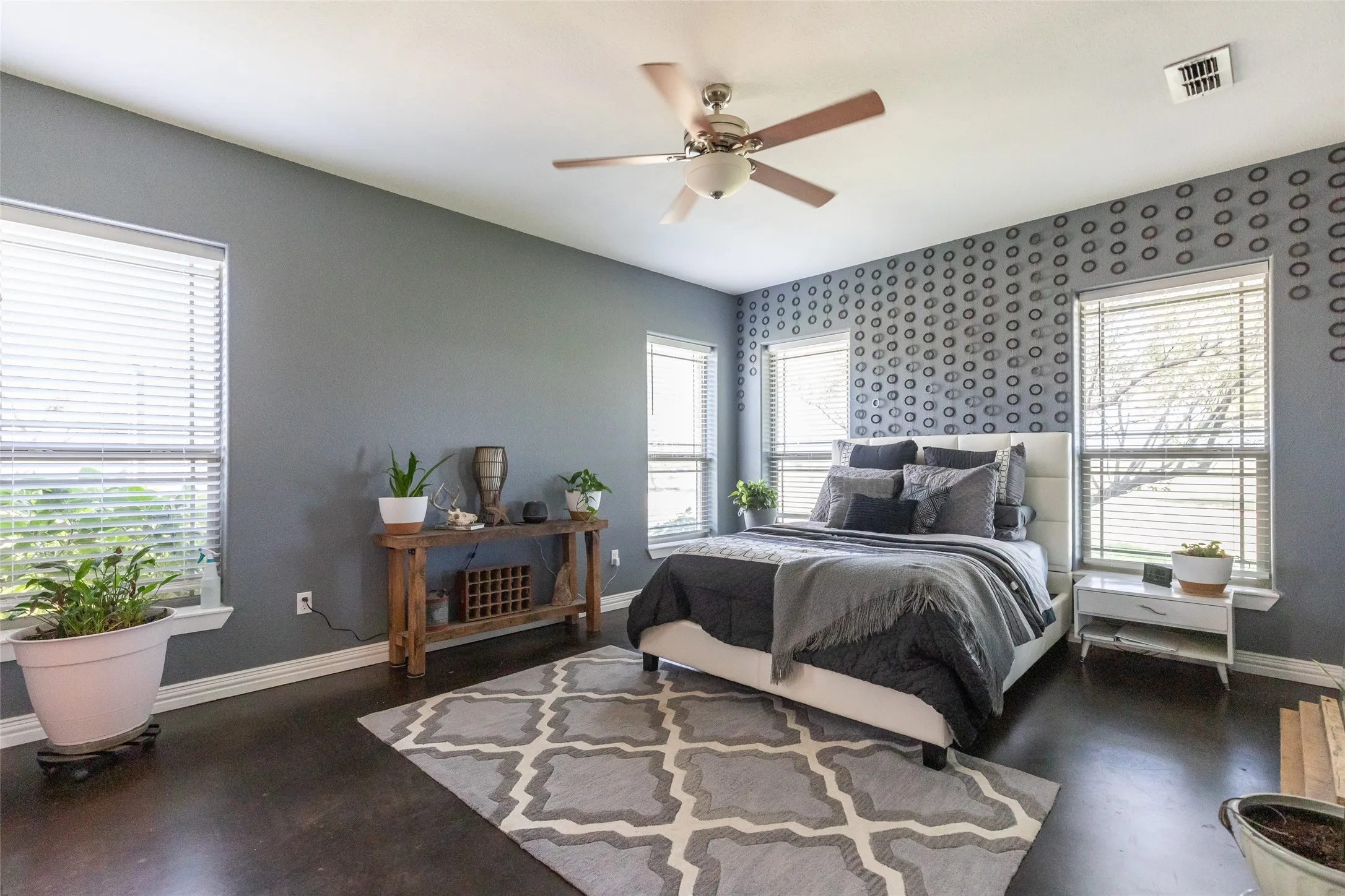 Single Family Residence For Sale in Taylor County , 218 County Road 256, Abilene, Texas 79606, 4 Bedroom, 2 Bathroom, 2 Garage spaces, 2,433 Sqft, built in 2012, mls#21298159, Real Estate Agent in Abilene, Homes For Sale in Taylor county, Homes For Sale in Abilene, Realtor in Abilene Texas, Real Estate Brokerage Independent Realty Texas, Luminita Cordes Realtor