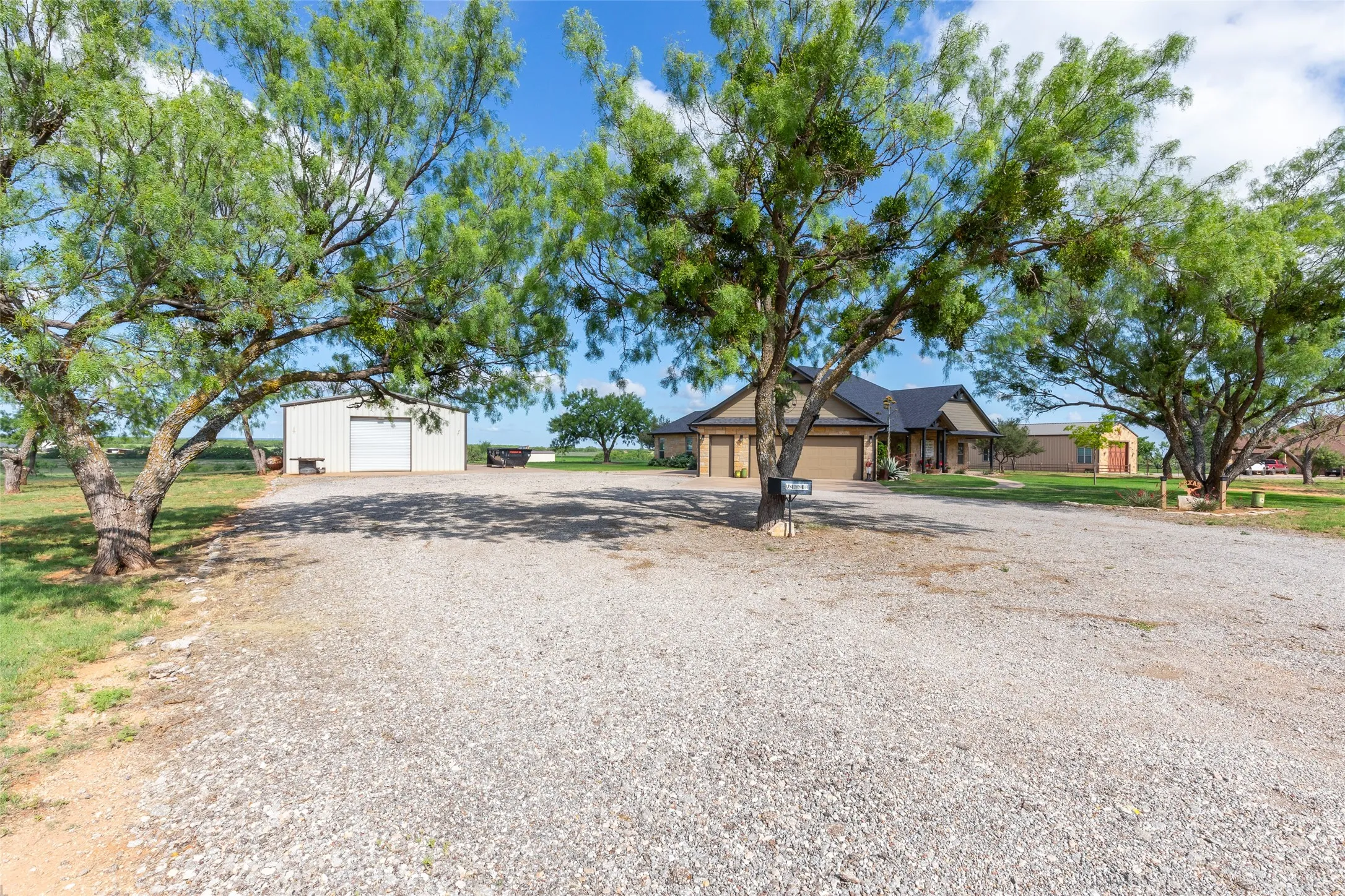 Single Family Residence For Sale in Taylor County , 218 County Road 256, Abilene, Texas 79606, 4 Bedroom, 2 Bathroom, 2 Garage spaces, 2,433 Sqft, built in 2012, mls#21298159, Real Estate Agent in Abilene, Homes For Sale in Taylor county, Homes For Sale in Abilene, Realtor in Abilene Texas, Real Estate Brokerage Independent Realty Texas, Luminita Cordes Realtor