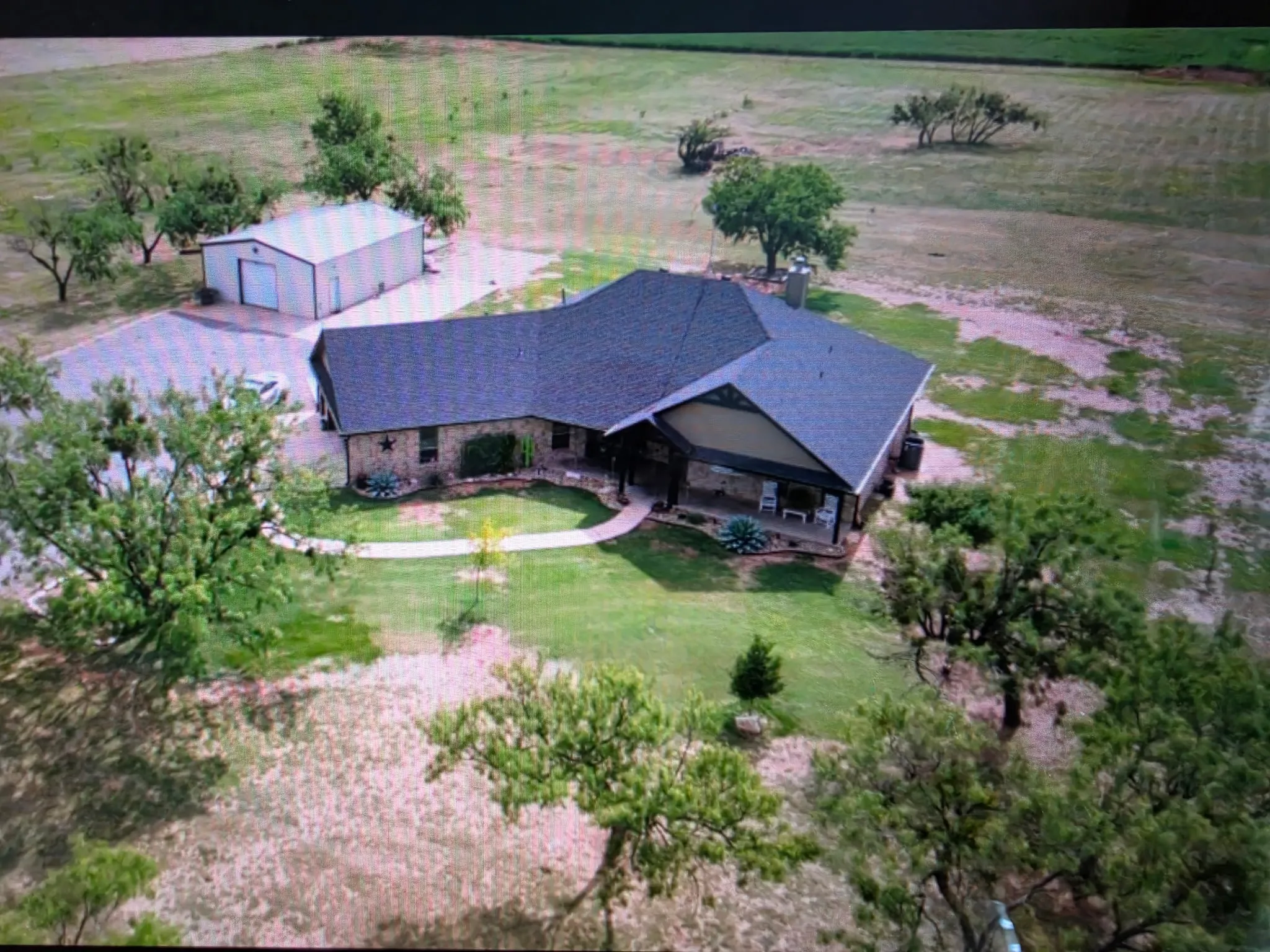 Single Family Residence For Sale in Taylor County , 218 County Road 256, Abilene, Texas 79606, 4 Bedroom, 2 Bathroom, 2 Garage spaces, 2,433 Sqft, built in 2012, mls#21298159, Real Estate Agent in Abilene, Homes For Sale in Taylor county, Homes For Sale in Abilene, Realtor in Abilene Texas, Real Estate Brokerage Independent Realty Texas, Luminita Cordes Realtor