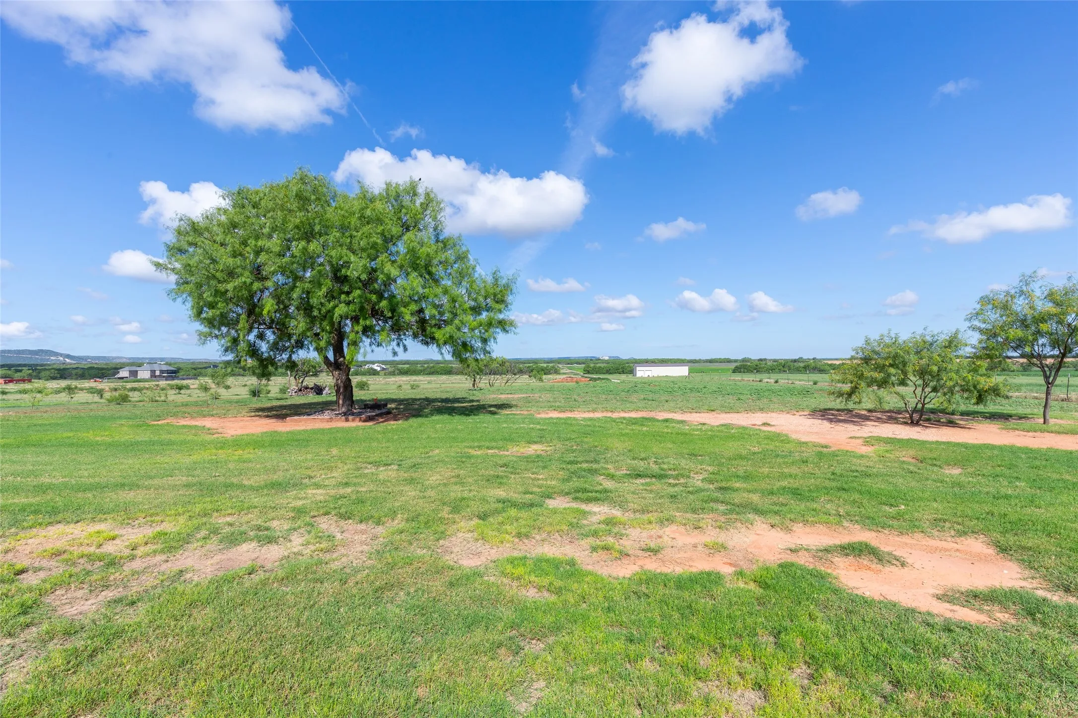Single Family Residence For Sale in Taylor County , 218 County Road 256, Abilene, Texas 79606, 4 Bedroom, 2 Bathroom, 2 Garage spaces, 2,433 Sqft, built in 2012, mls#21298159, Real Estate Agent in Abilene, Homes For Sale in Taylor county, Homes For Sale in Abilene, Realtor in Abilene Texas, Real Estate Brokerage Independent Realty Texas, Luminita Cordes Realtor