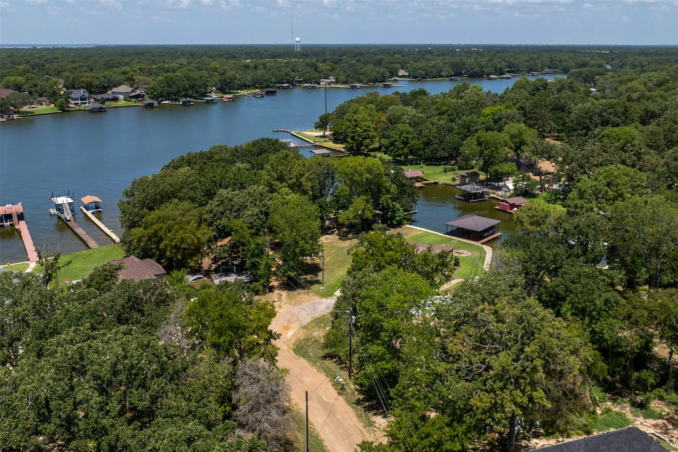 Unimproved Land For Sale in Henderson County , 122 Dowdy, Mabank, Texas 75156, 0, 0, Garage spaces, 0 Sqft, built in 0, Price $185,000, mls#21302820, Real Estate Agent in Mabank, Homes For Sale in Henderson county, Homes For Sale in Mabank, Realtor in Mabank Texas, Real Estate Brokerage Independent Realty Texas, Luminita Cordes Realtor