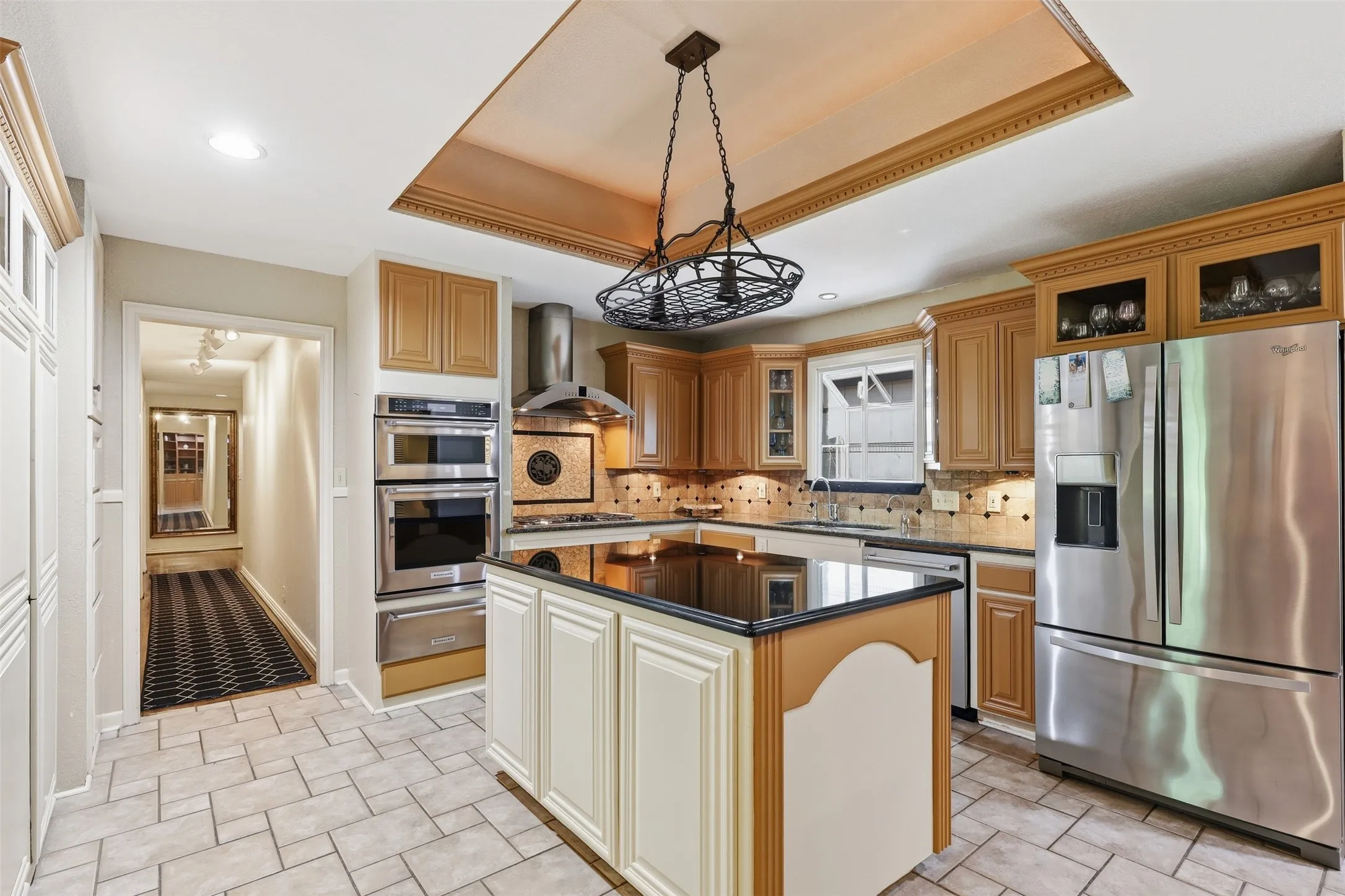 Single Family Residence For Sale in Tarrant County , 4004 Angus Drive, Fort Worth, Texas 76116, 4 Bedroom, 4 Bathroom, 2 Garage spaces, 5,178 Sqft, built in 1960, mls#21302817, Real Estate Agent in Fort Worth, Homes For Sale in Tarrant county, Homes For Sale in Fort Worth, Realtor in Fort Worth Texas, Real Estate Brokerage Independent Realty Texas, Luminita Cordes Realtor