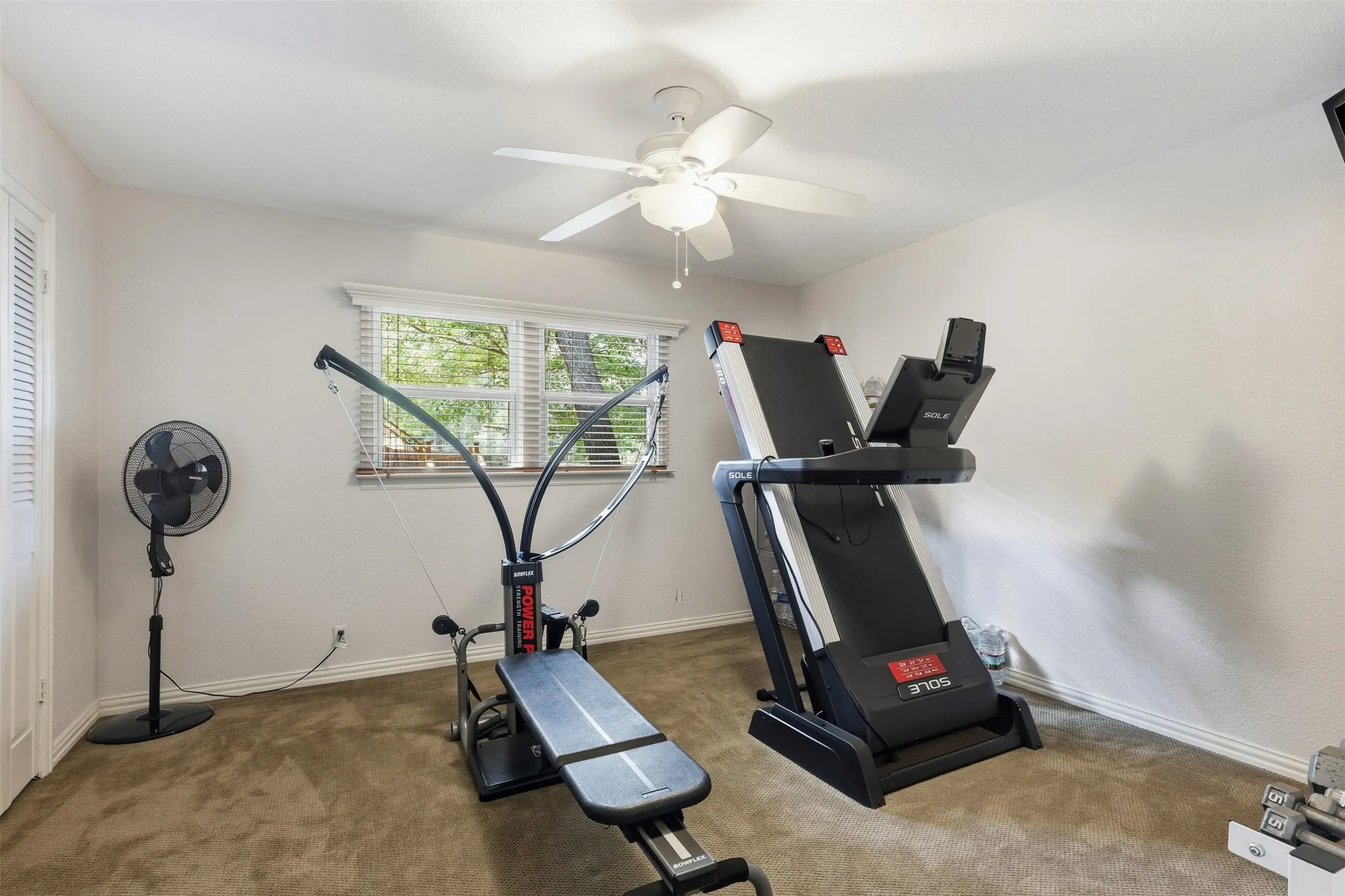 Single Family Residence For Sale in Tarrant County , 4004 Angus Drive, Fort Worth, Texas 76116, 4 Bedroom, 4 Bathroom, 2 Garage spaces, 5,178 Sqft, built in 1960, mls#21302817, Real Estate Agent in Fort Worth, Homes For Sale in Tarrant county, Homes For Sale in Fort Worth, Realtor in Fort Worth Texas, Real Estate Brokerage Independent Realty Texas, Luminita Cordes Realtor